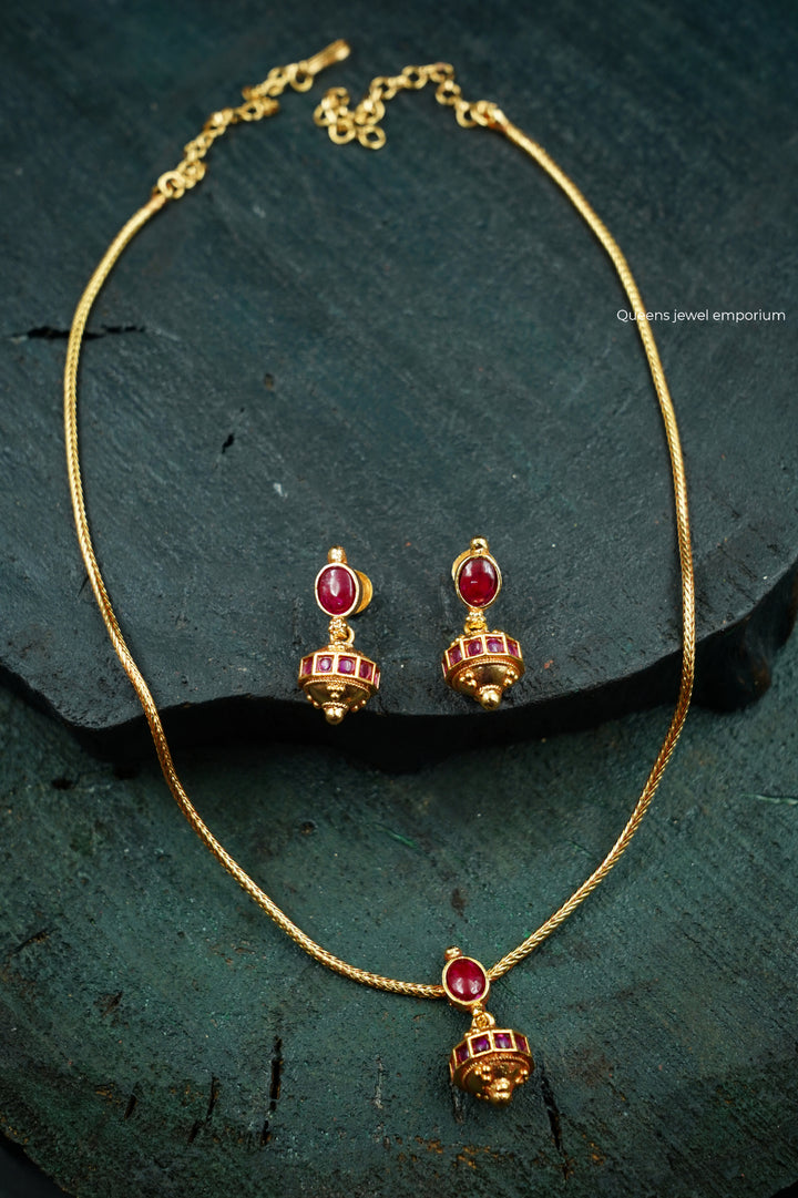 SHIVANGI - MINIMAL NECKLACE WITH EARRINGS - Queens Jewel Emporium