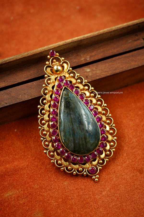 HARSHA PENDANT - Queens Jewel Emporium