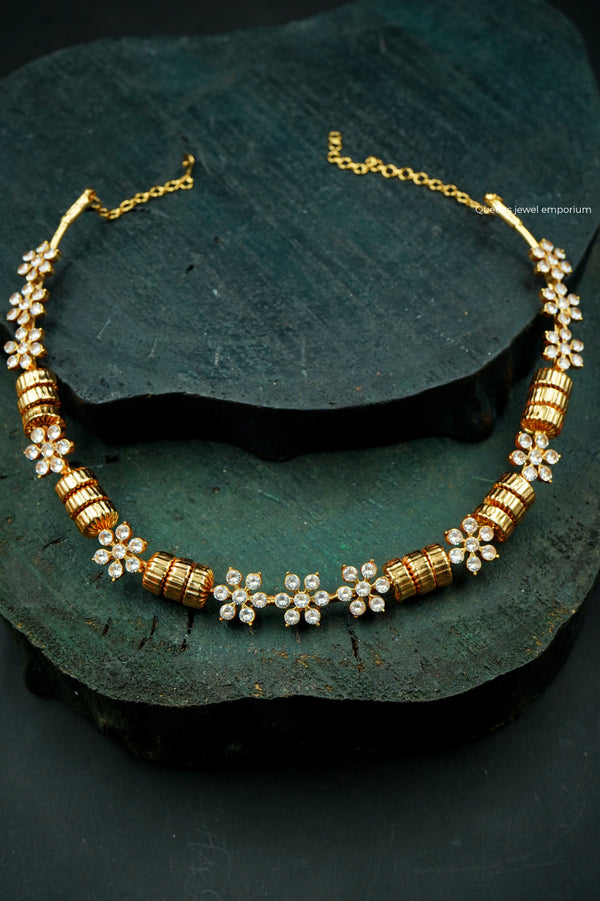 VARNIKA HASLI NECKLACE - Queens Jewel Emporium
