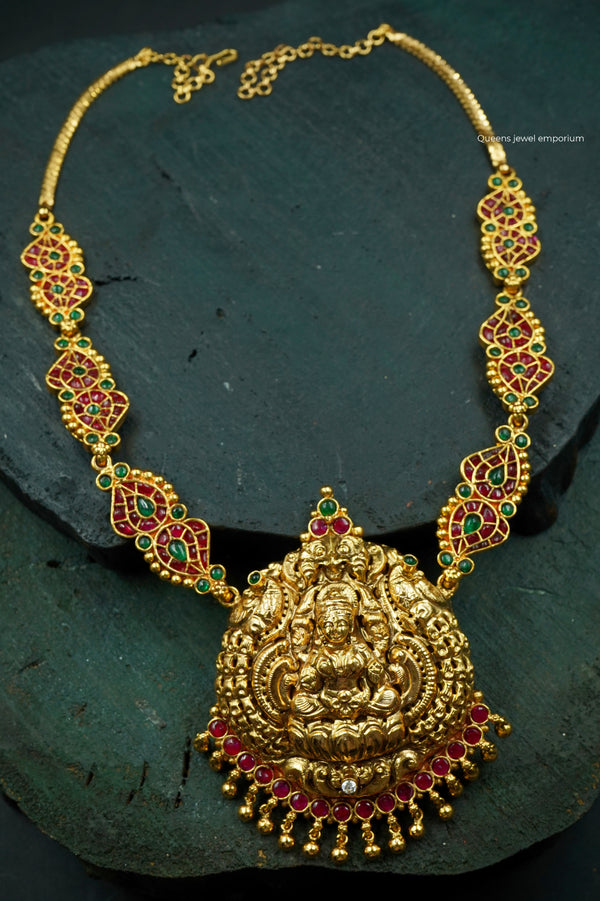 RAJESWARI HARAM - Queens Jewel Emporium