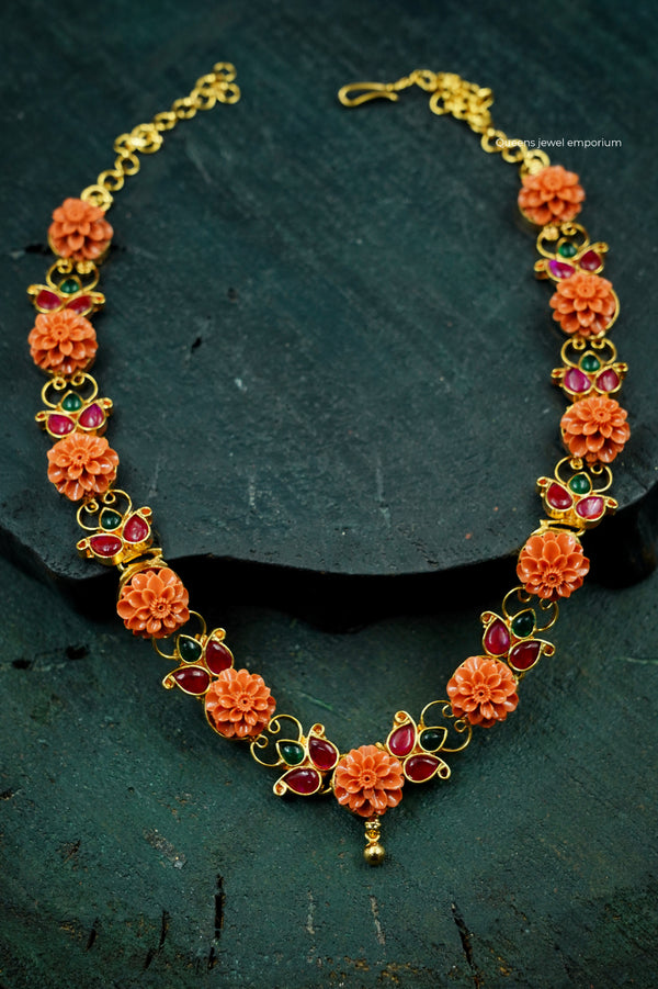 SHREYAA NECKLACE