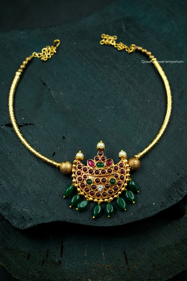 CHANDARN HASLI NECKLACE