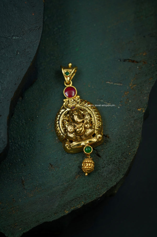 ATHARVAN PENDANT