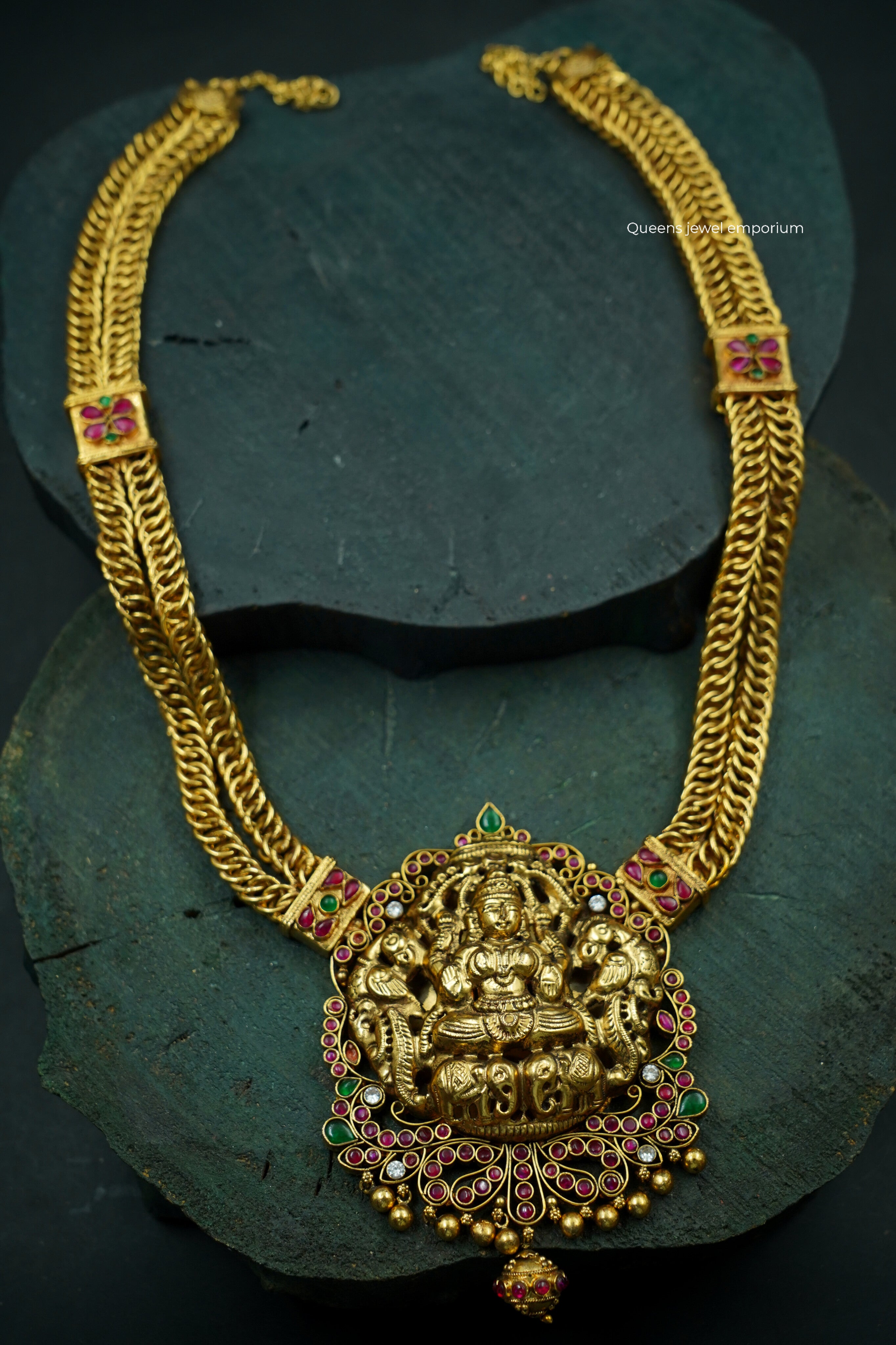 PARVATHI NAGAS HARAM - Queens Jewel Emporium