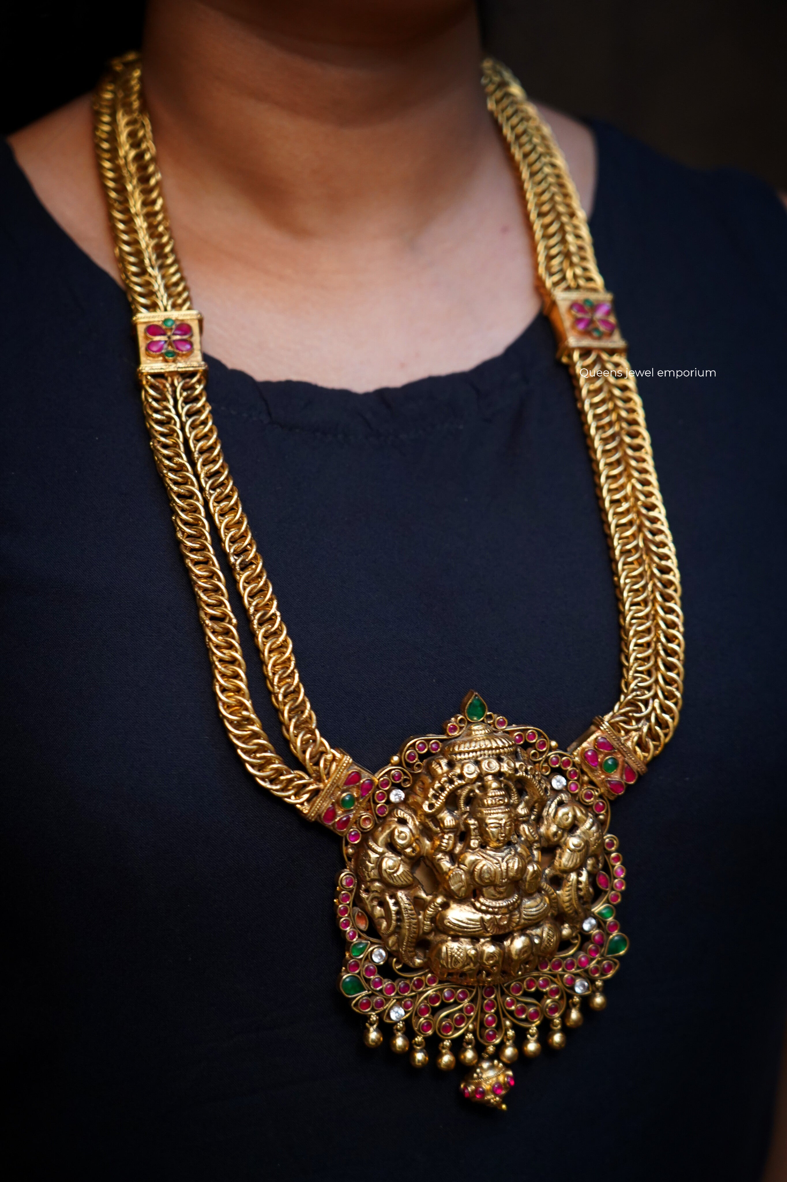 PARVATHI NAGAS HARAM - Queens Jewel Emporium