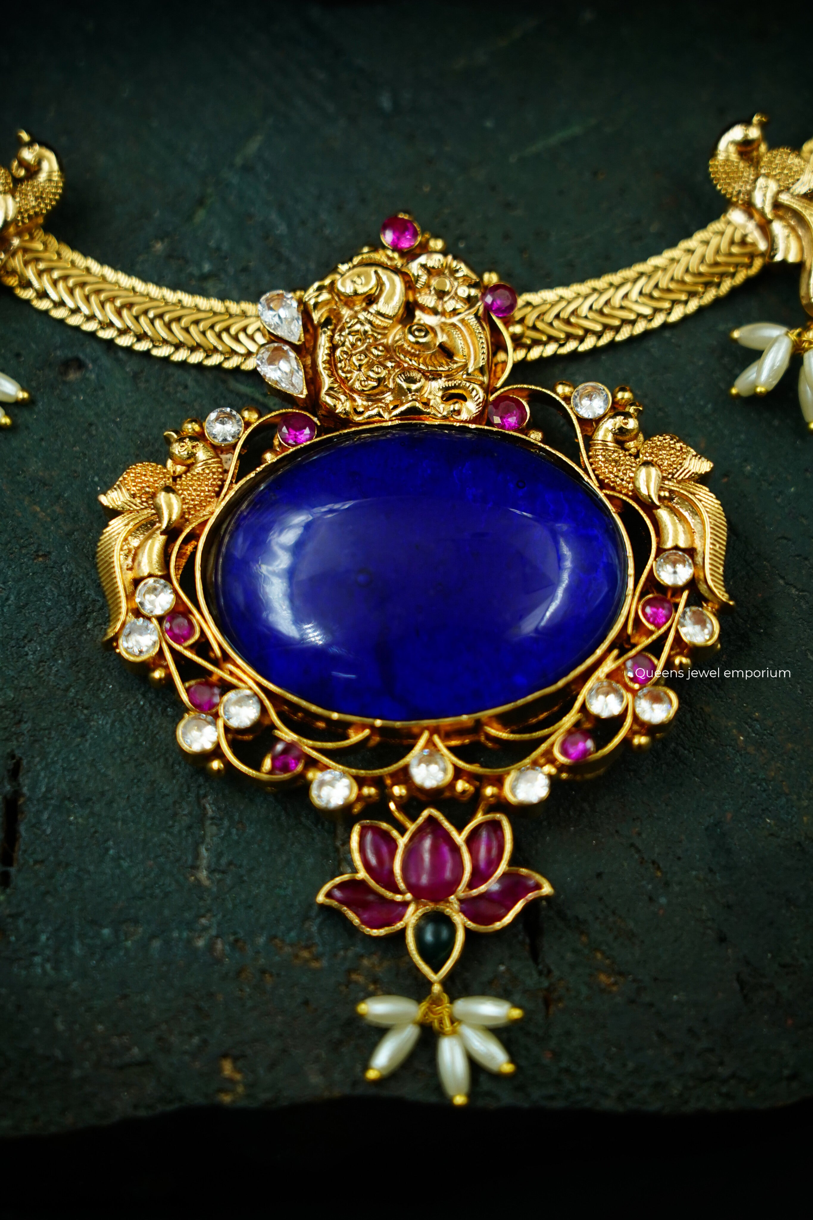 Neela Varna Necklace