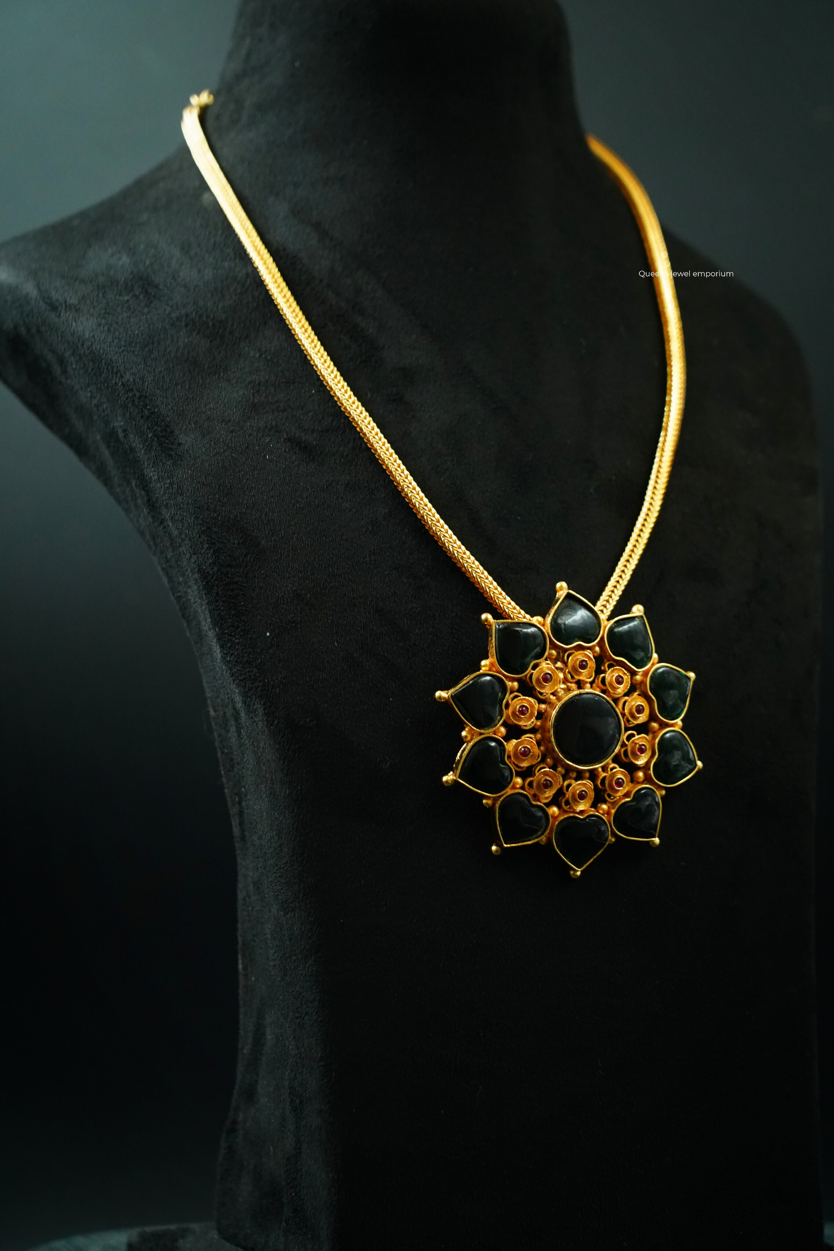 Padmashri Pendant