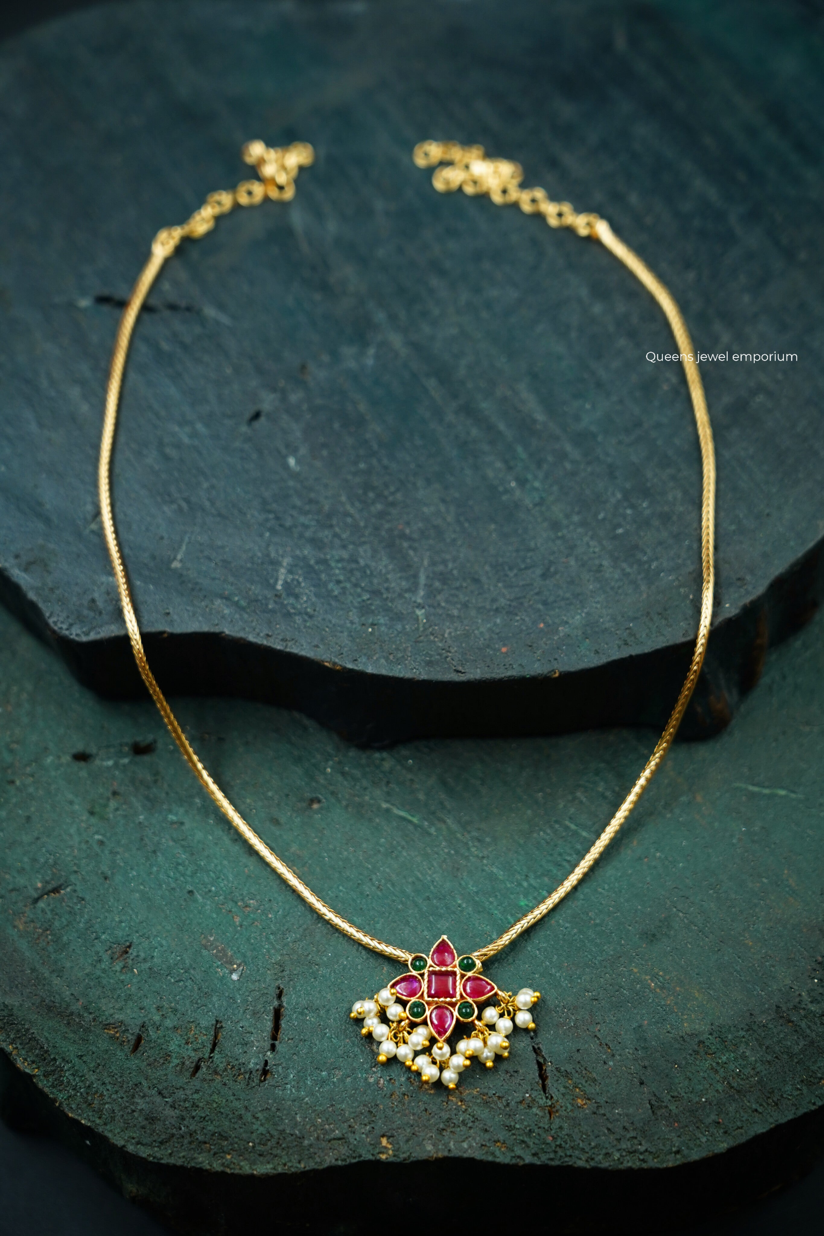 Laksha Necklace