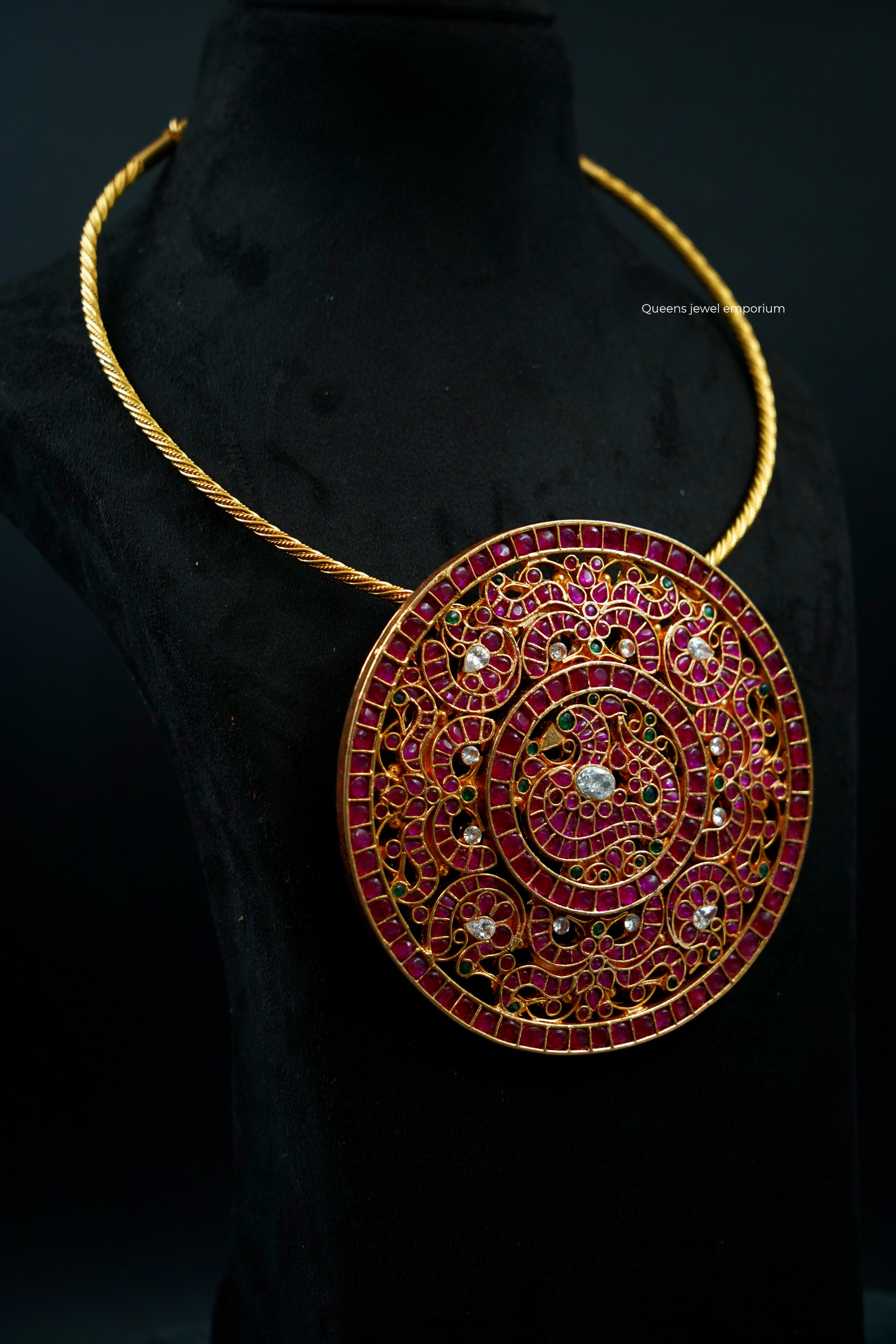 Viduliya Rakadai Pendant