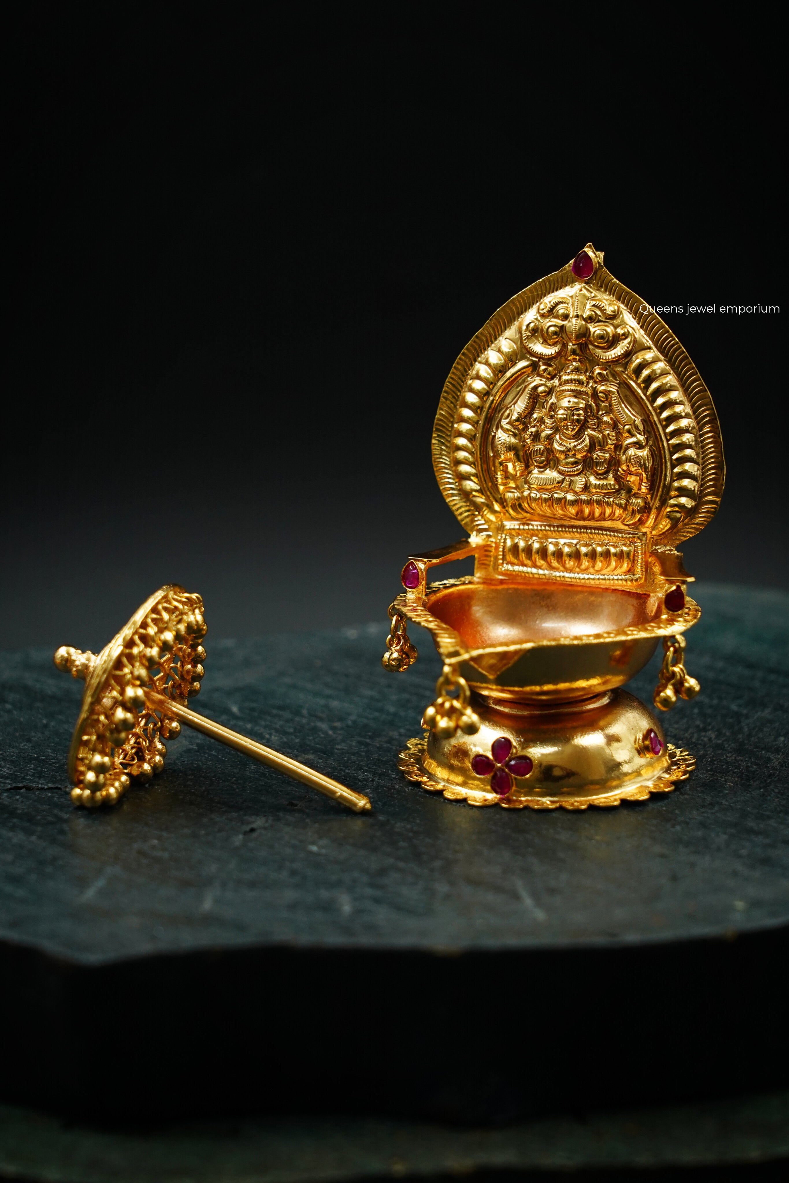 Kamatchi Vilakku