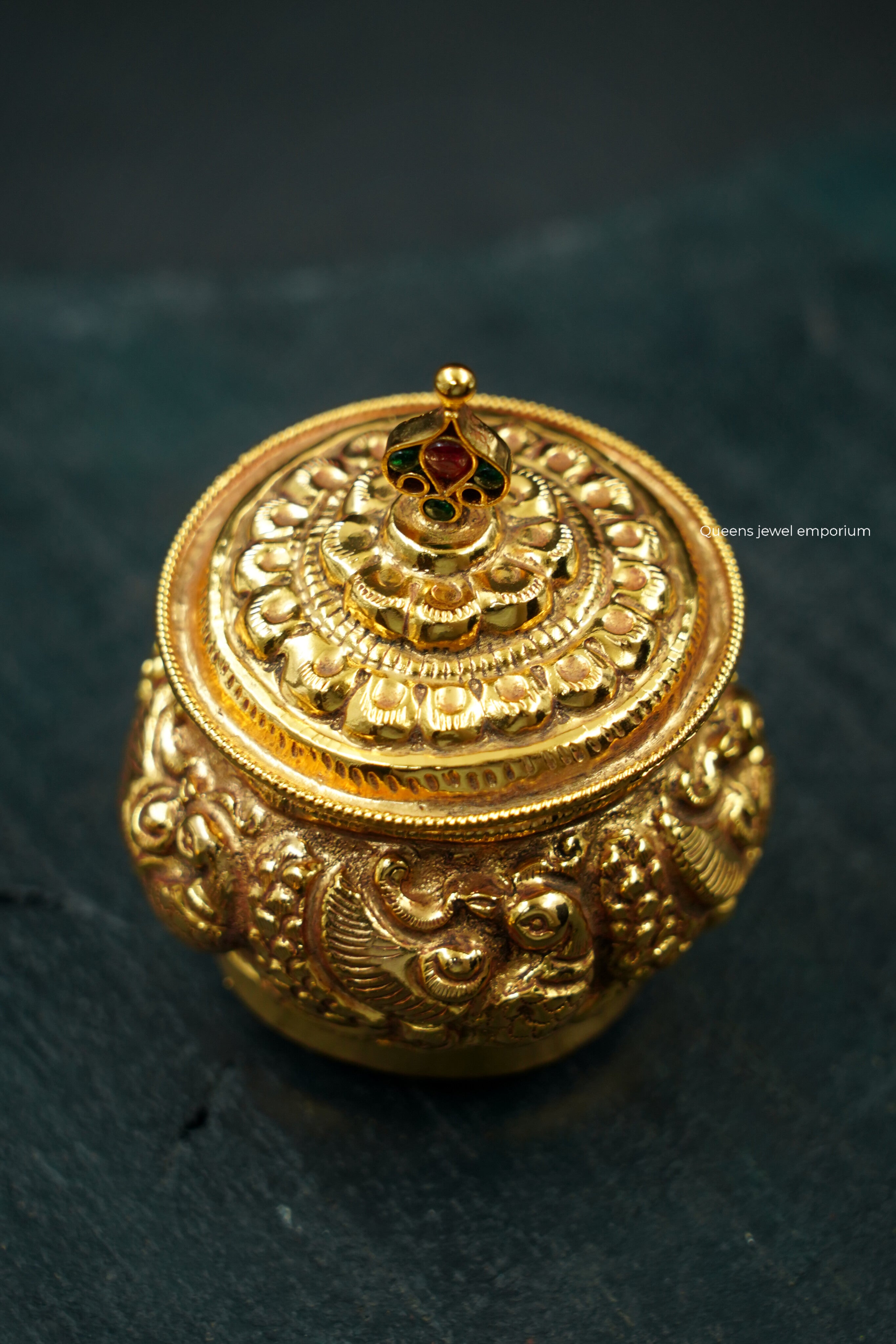 Anuyam Kumkum Chimizh