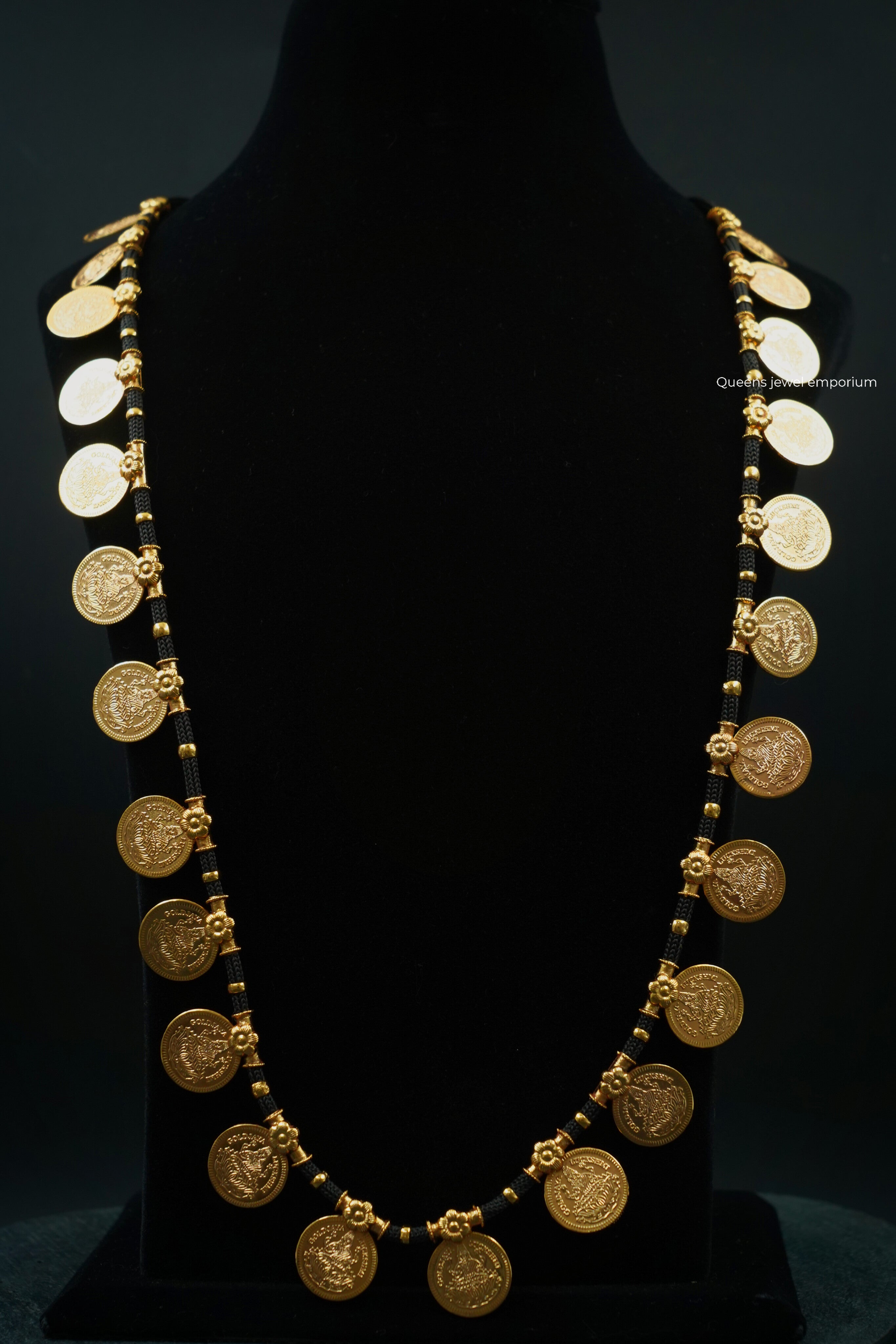 Amirtha Lakshmi Kasu Haram - Black