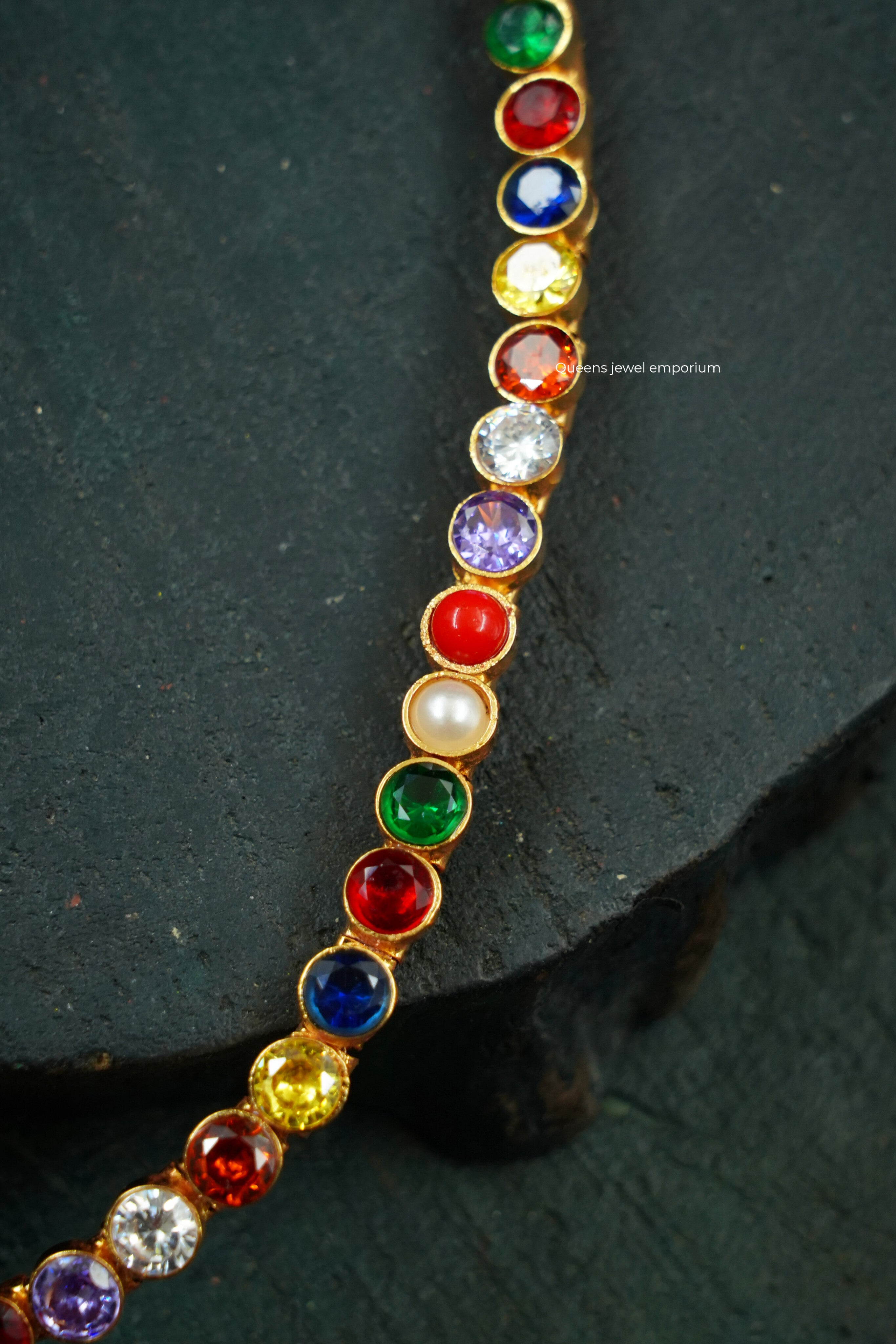 Padmini Navratna adigai