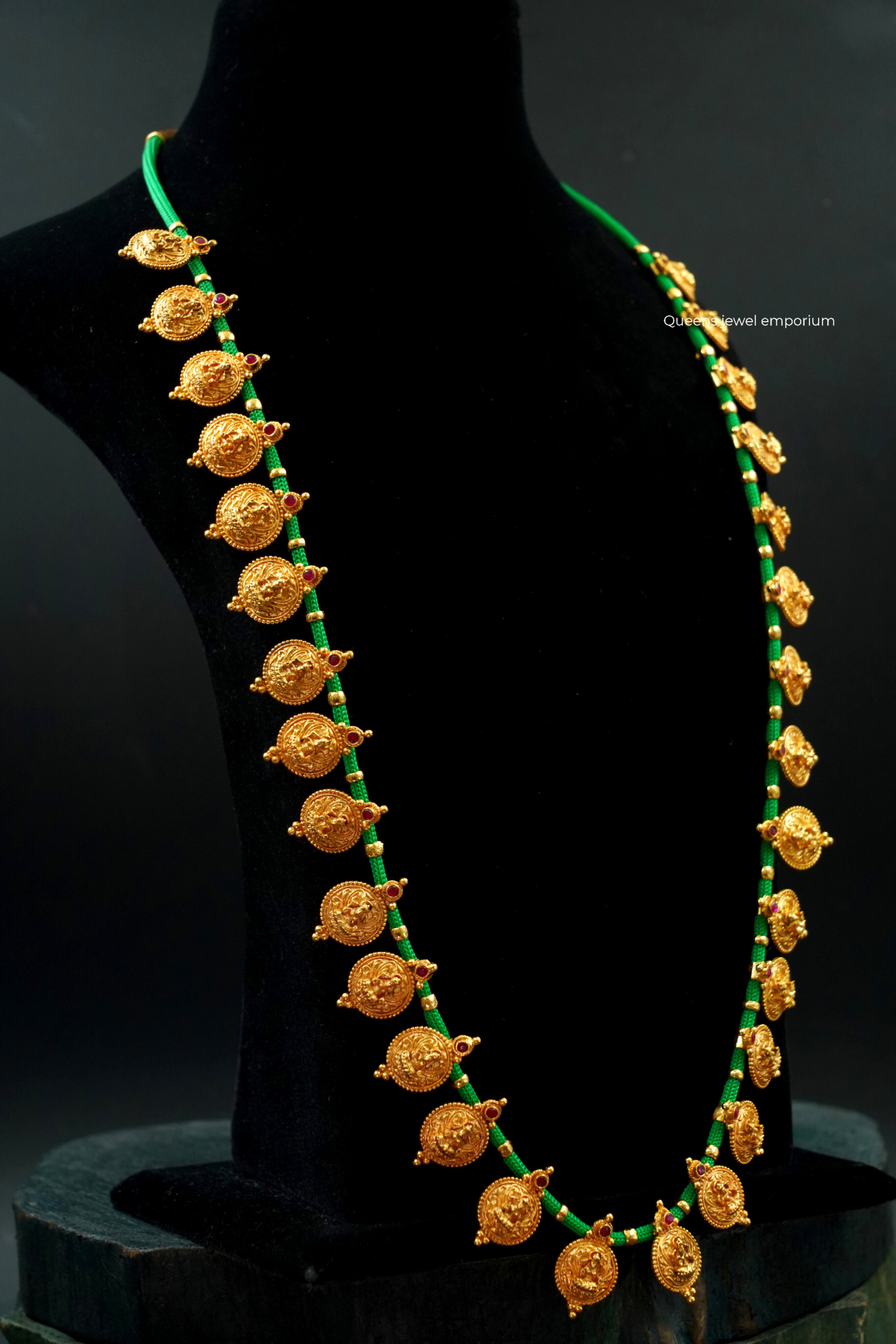 Amirtha Lakshmi Kasu Haram