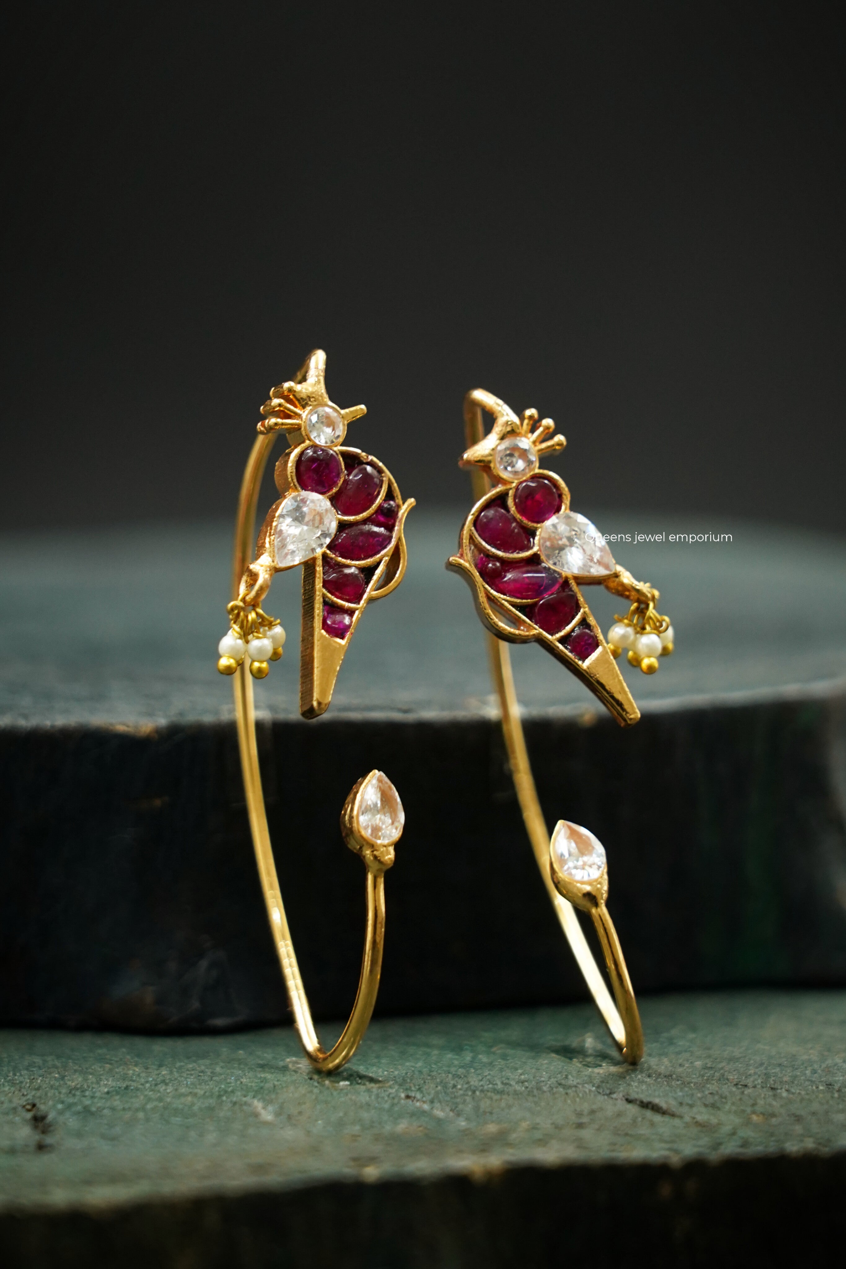 Riyaa Ear Cuff