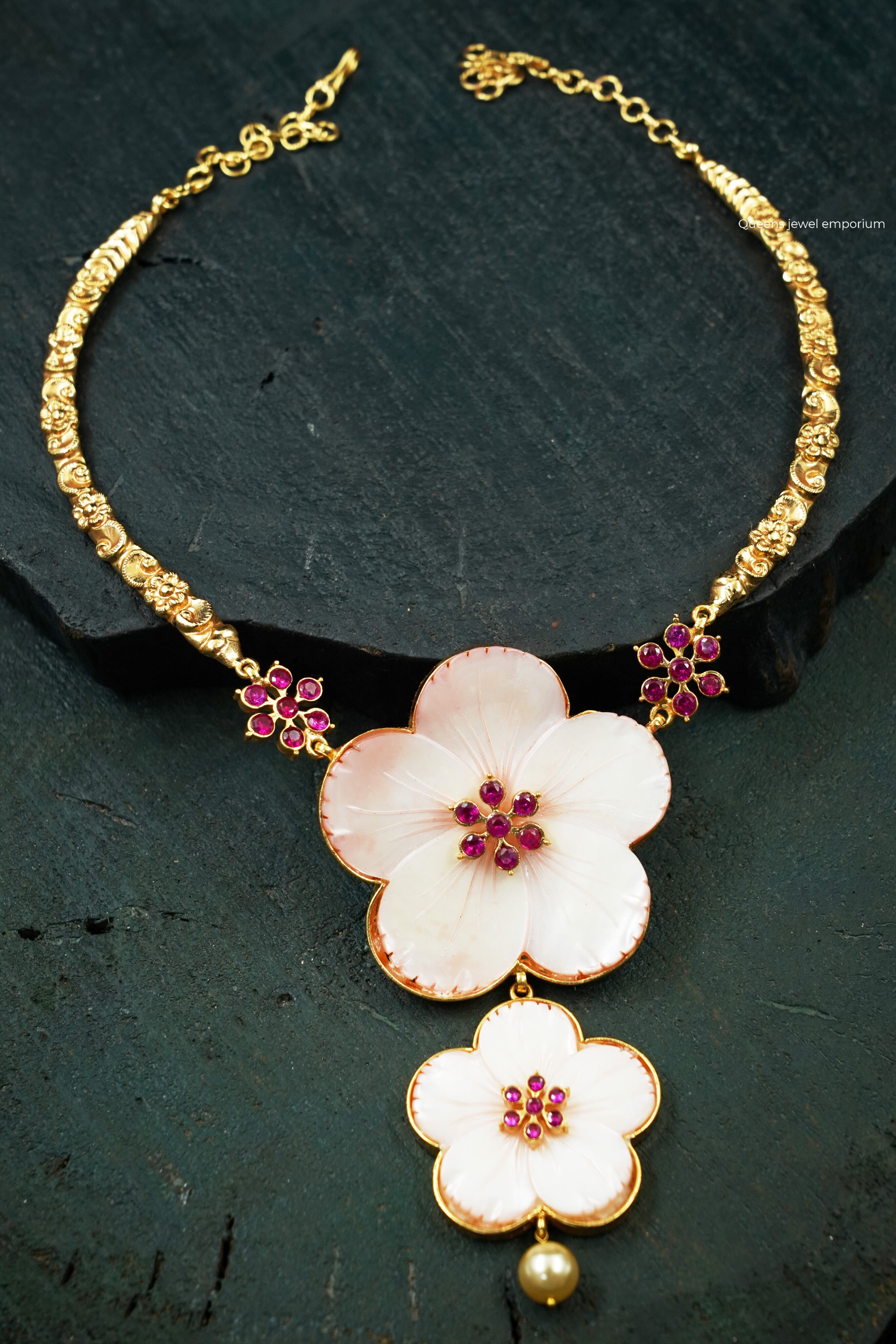 Moti Pushpa Floral Necklace