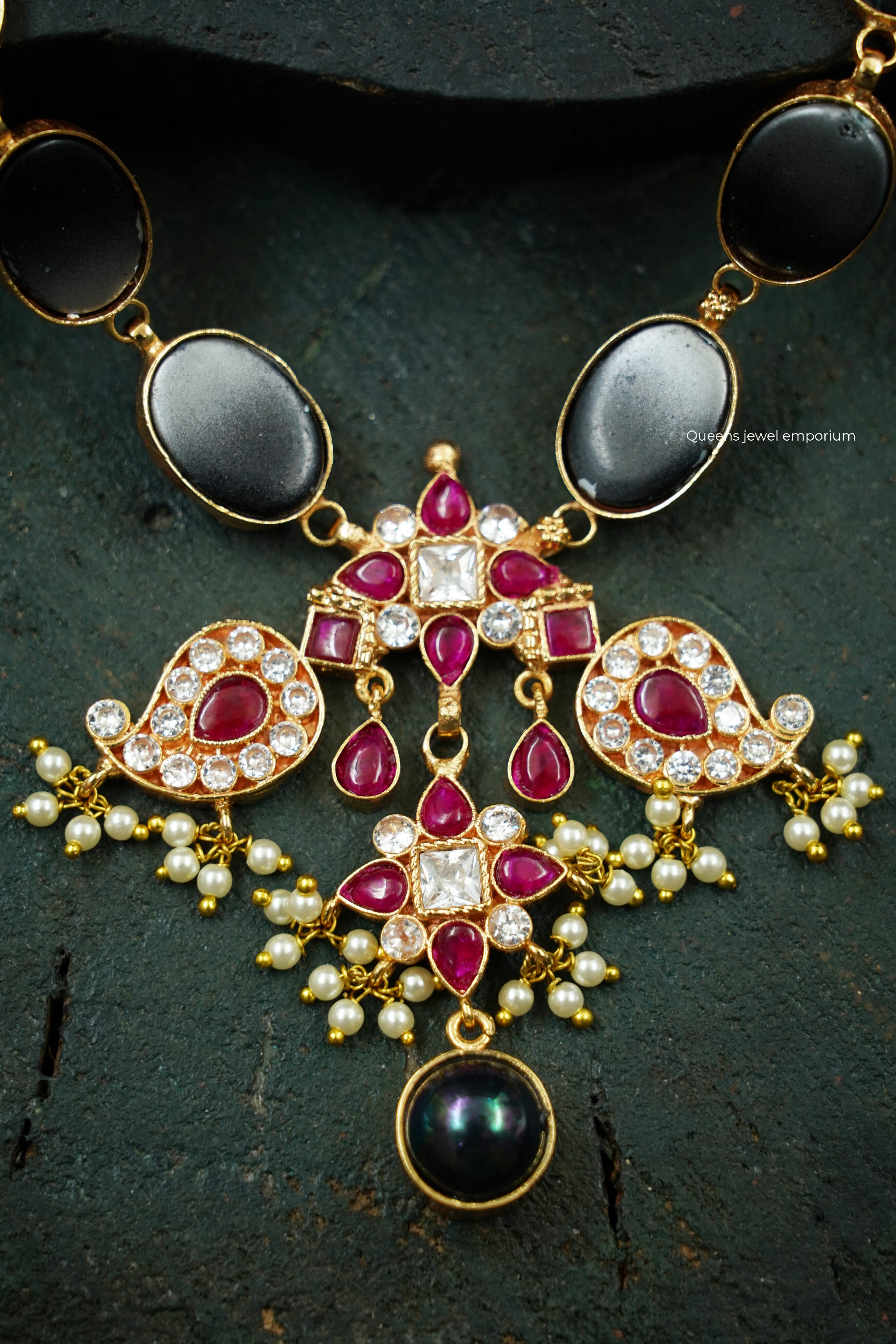 Tamasi Lahari Necklace