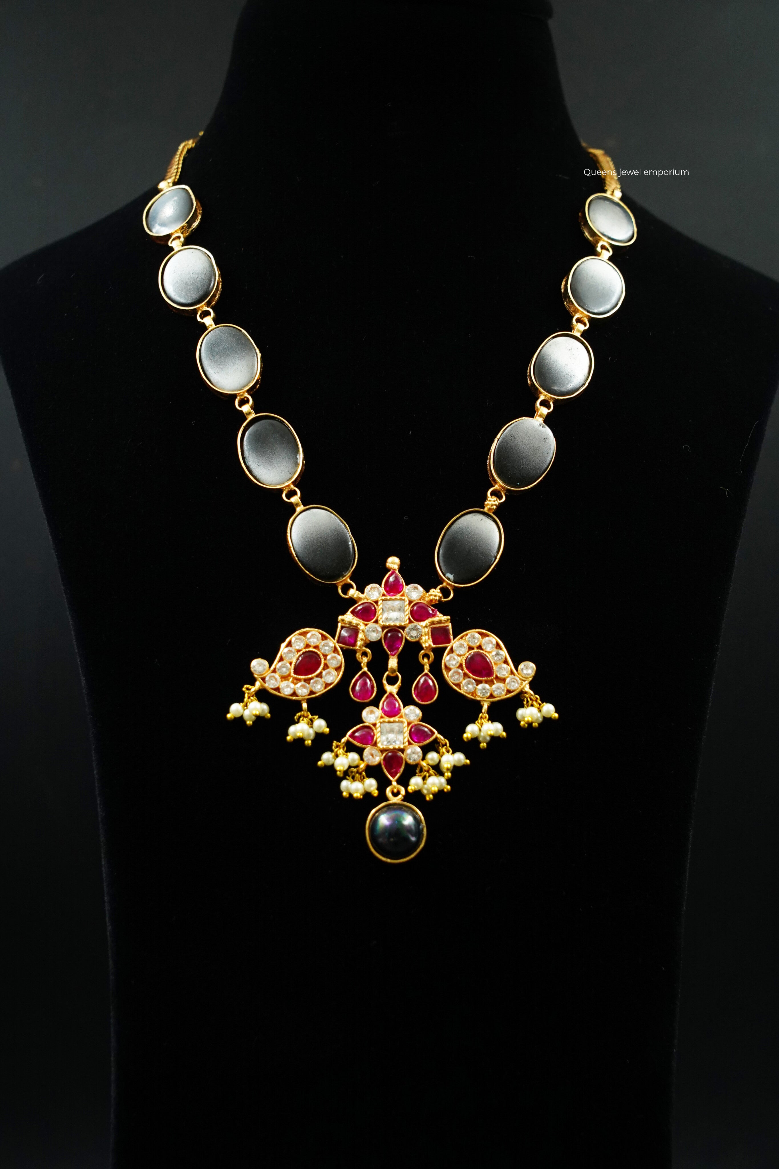 Tamasi Lahari Necklace