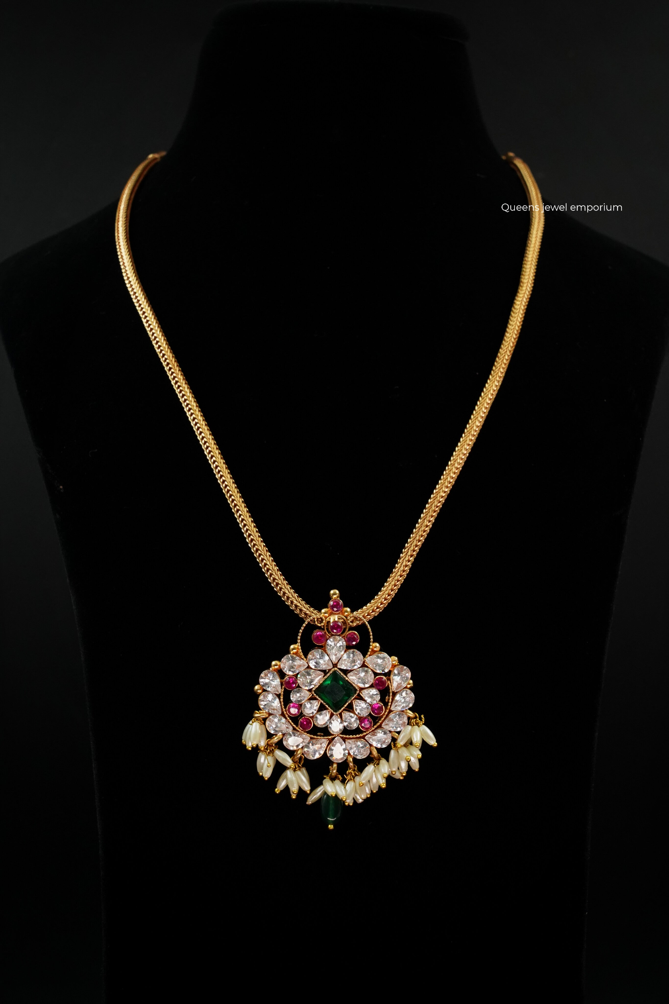 Navya Zircon Pendant