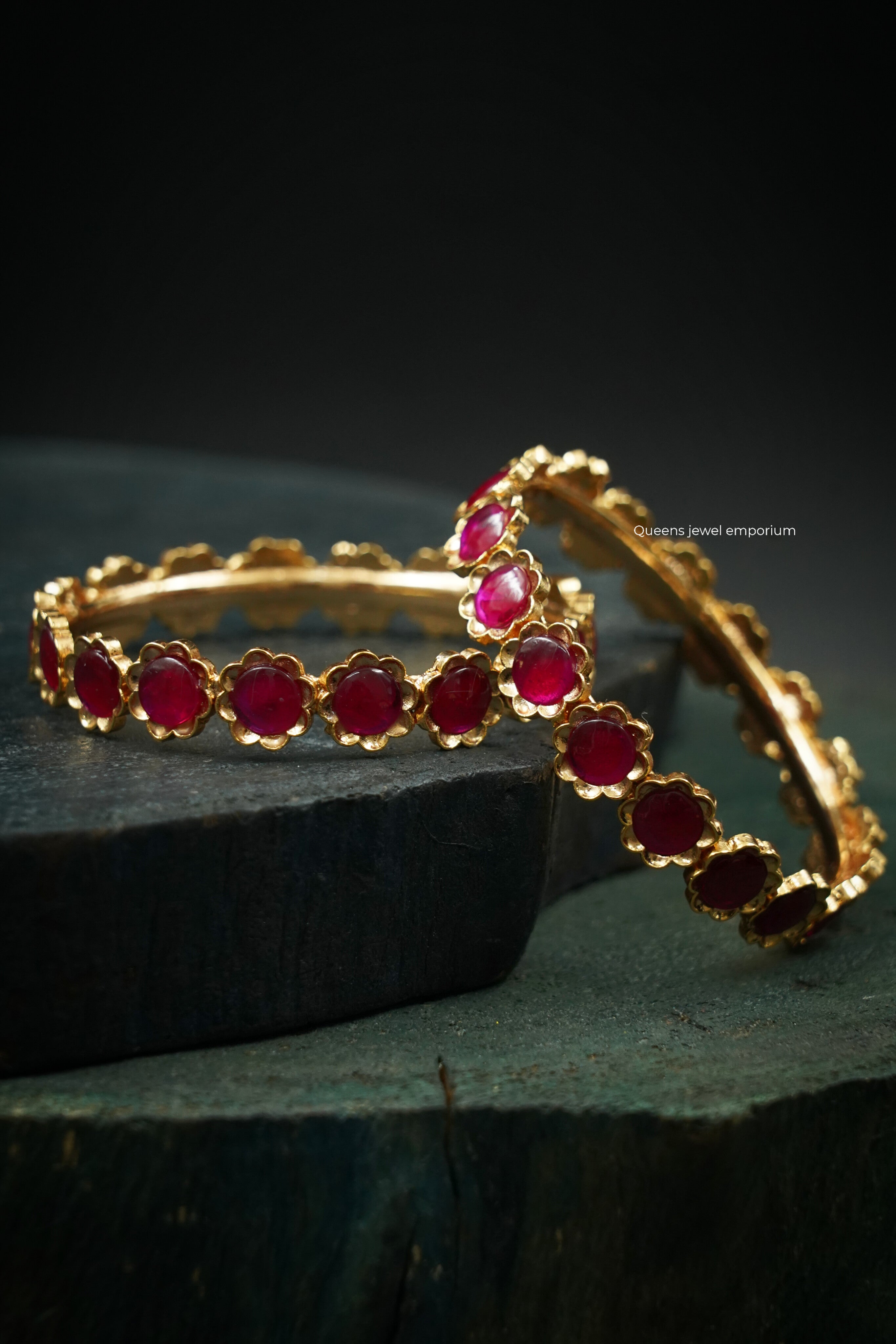 Banumathi Bangle Red