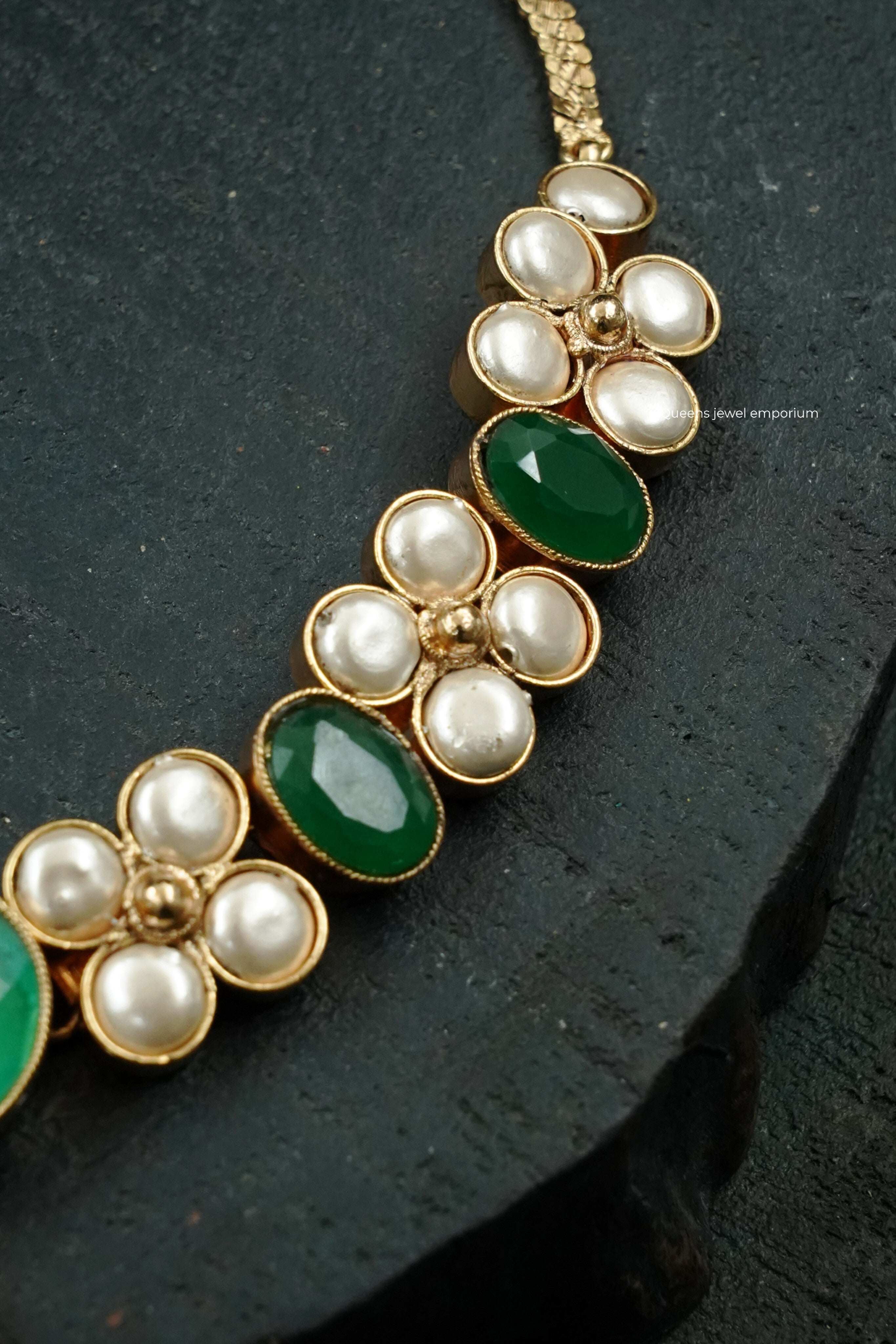 Imperial Pearl Choker