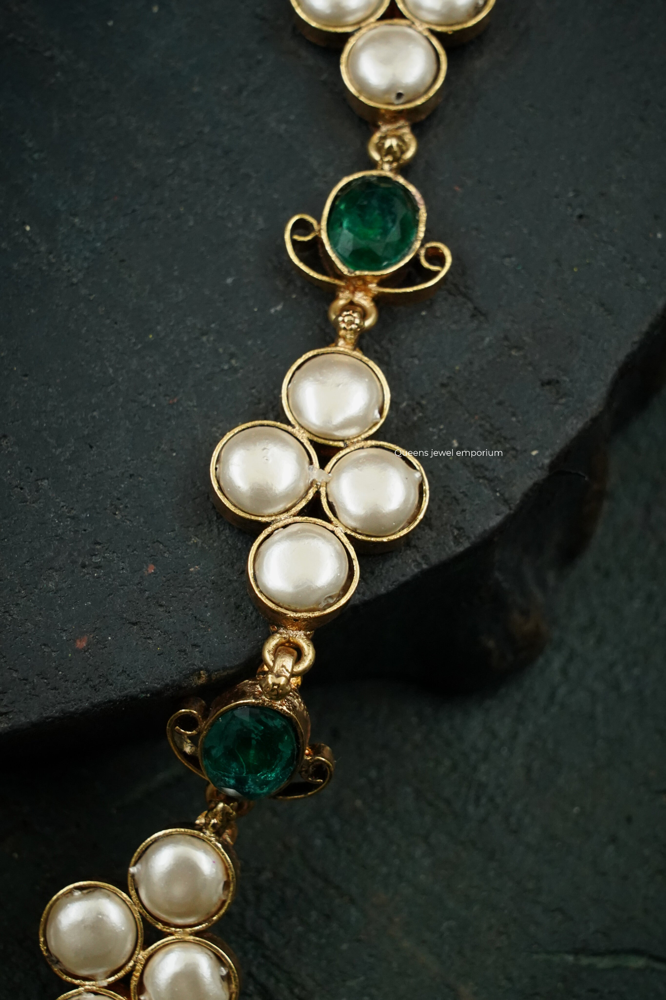 Victoria jubilee pear necklace