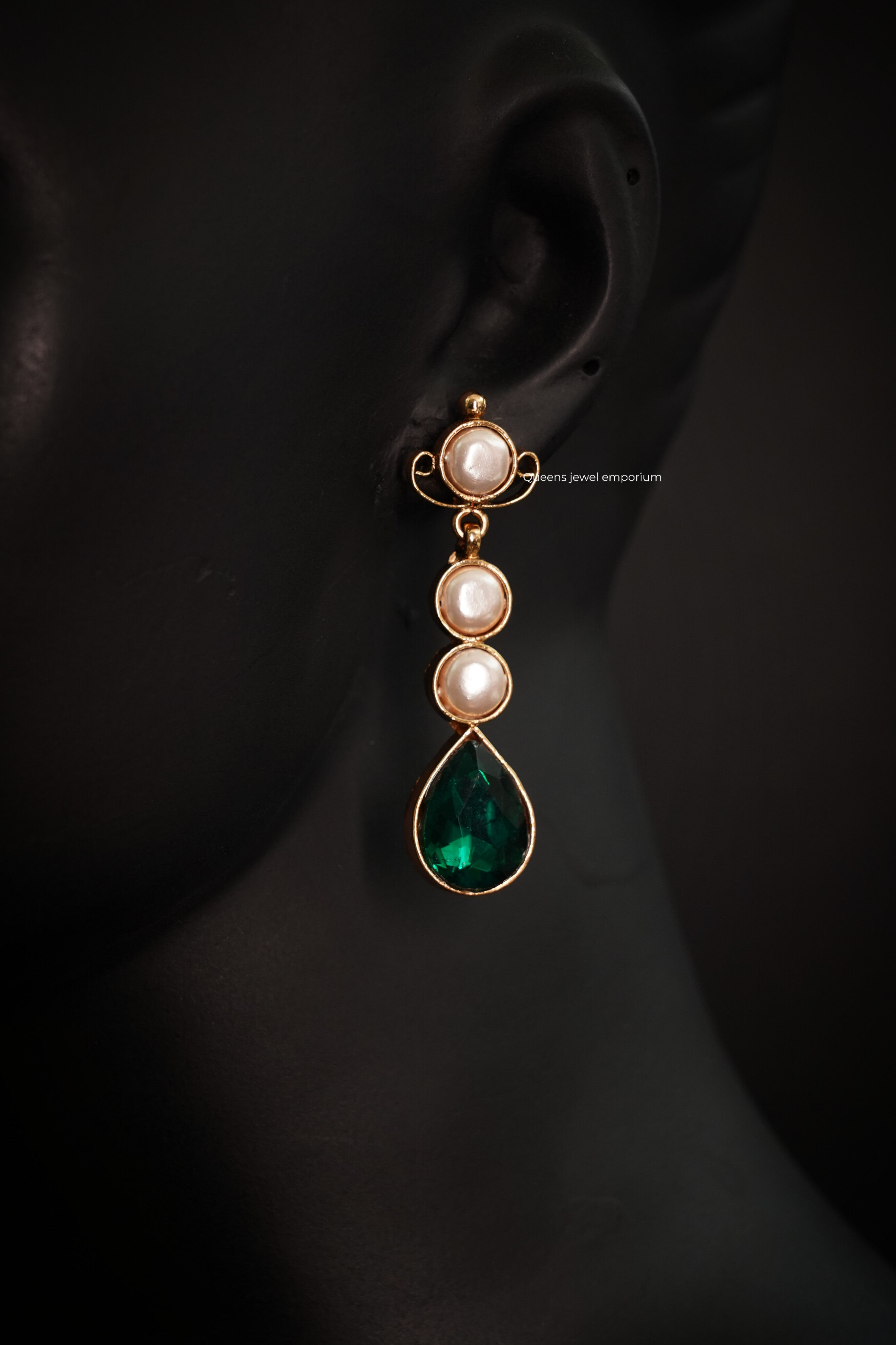 Victoria jubilee pear necklace