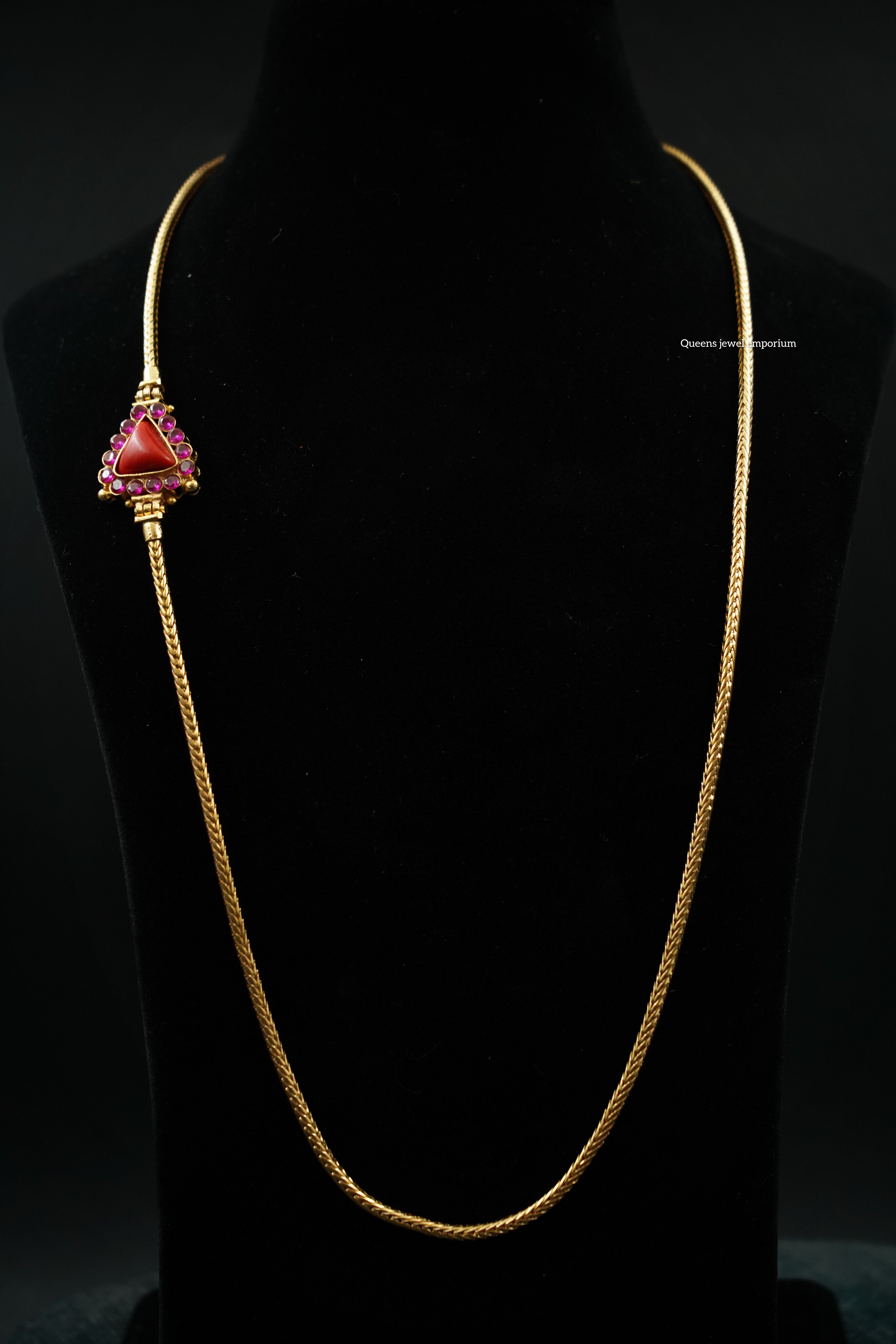 Yugathi Mugappu Chain