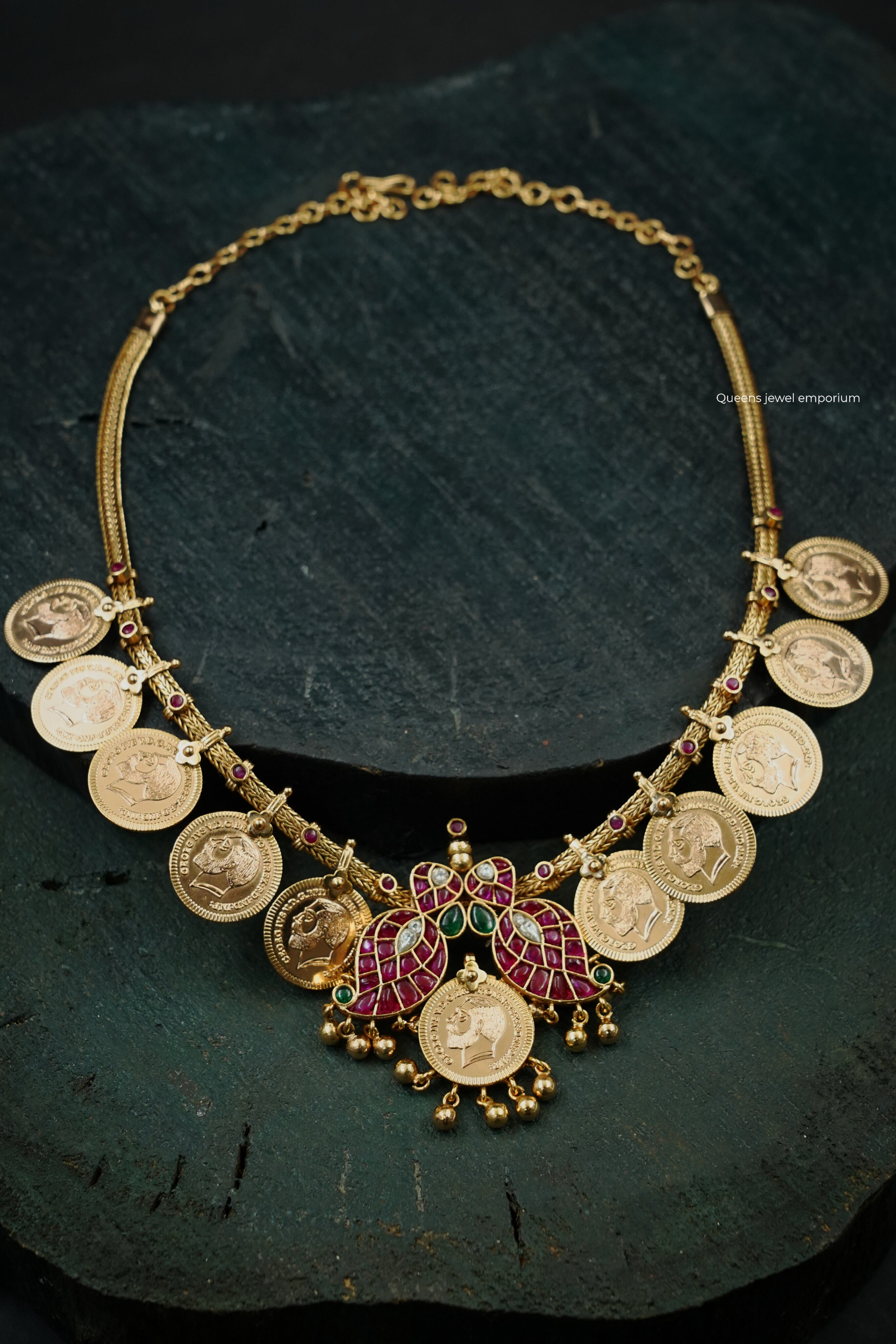 Nachiyar Victoria kasu Necklace