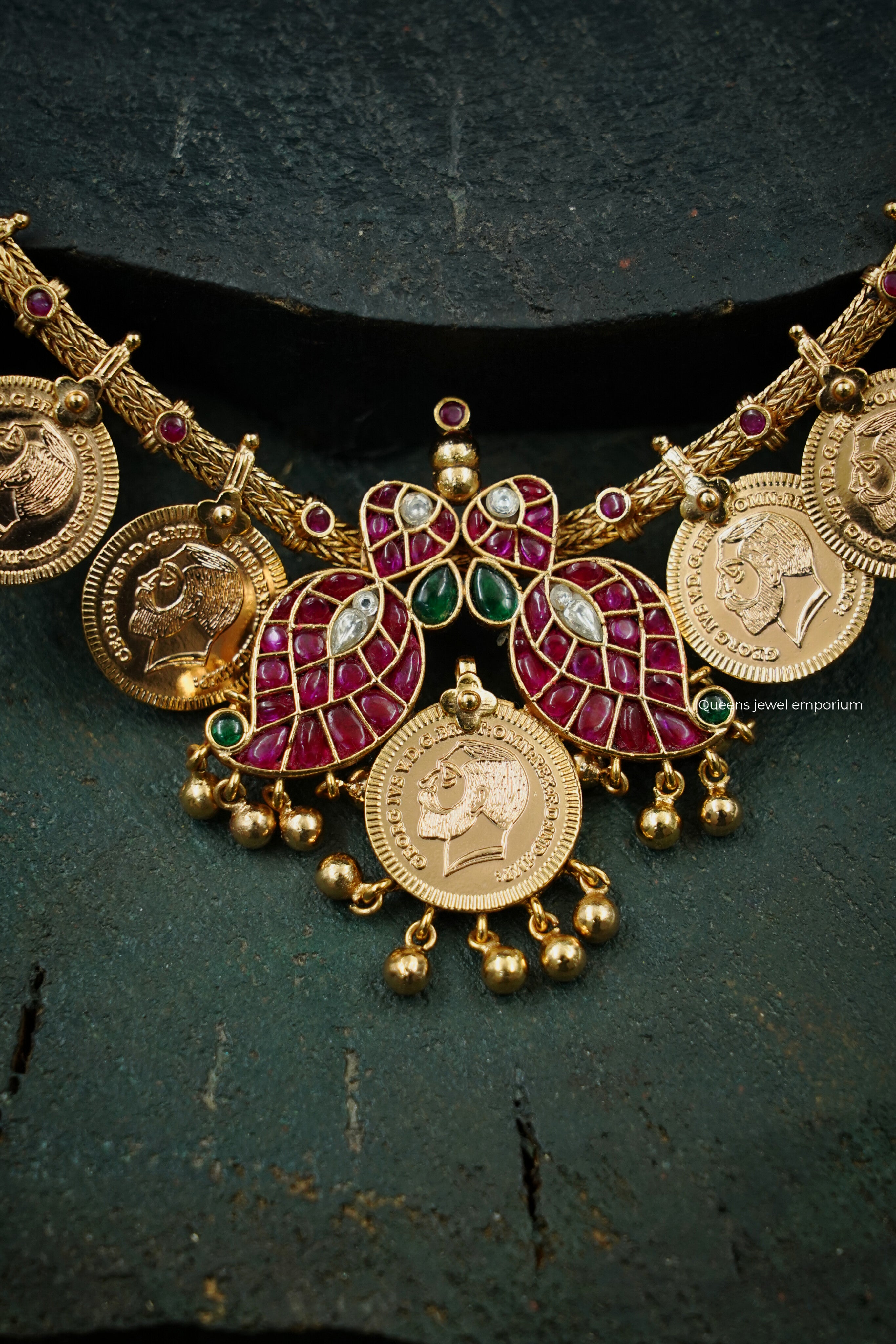 Nachiyar Victoria kasu Necklace