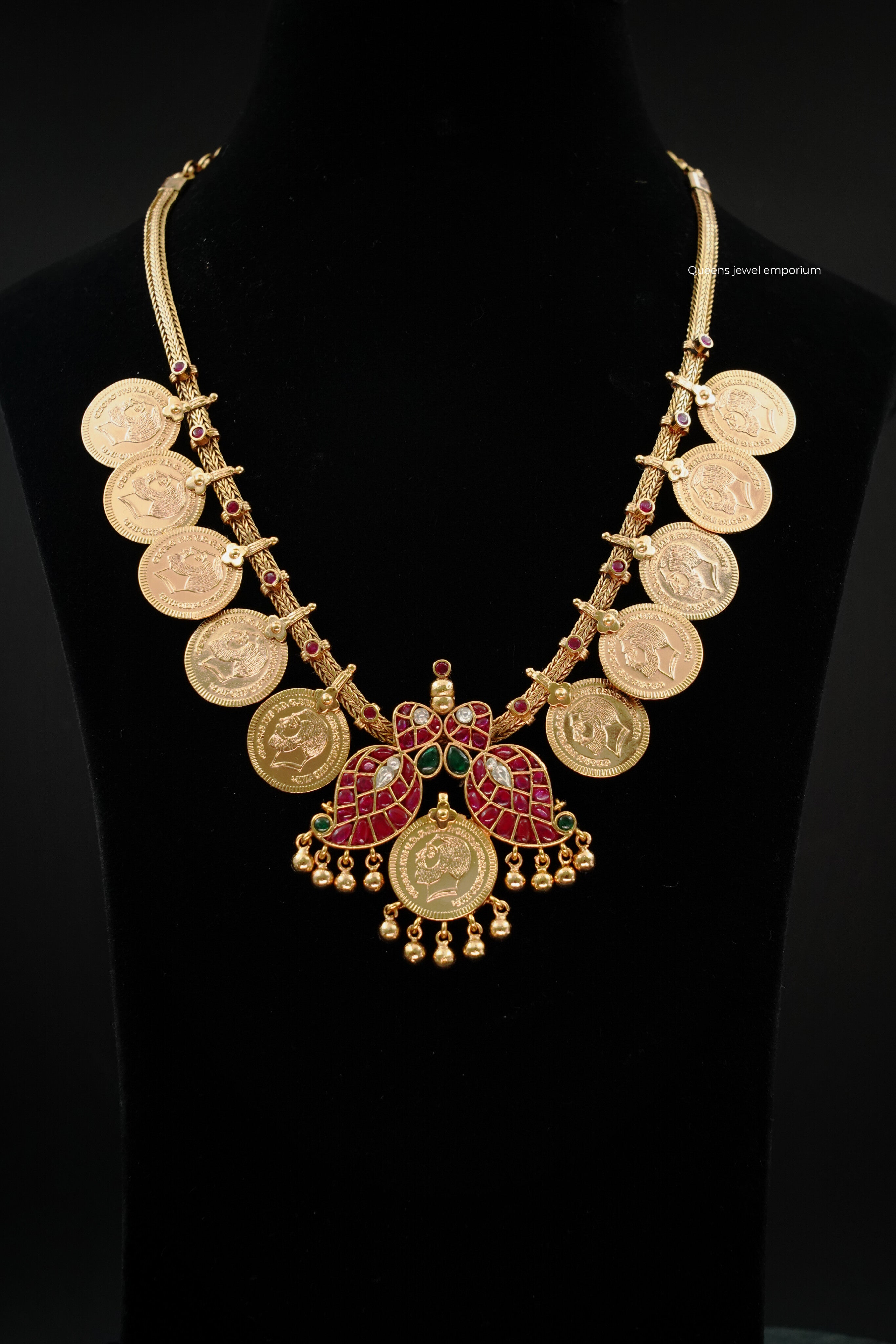 Nachiyar Victoria kasu Necklace