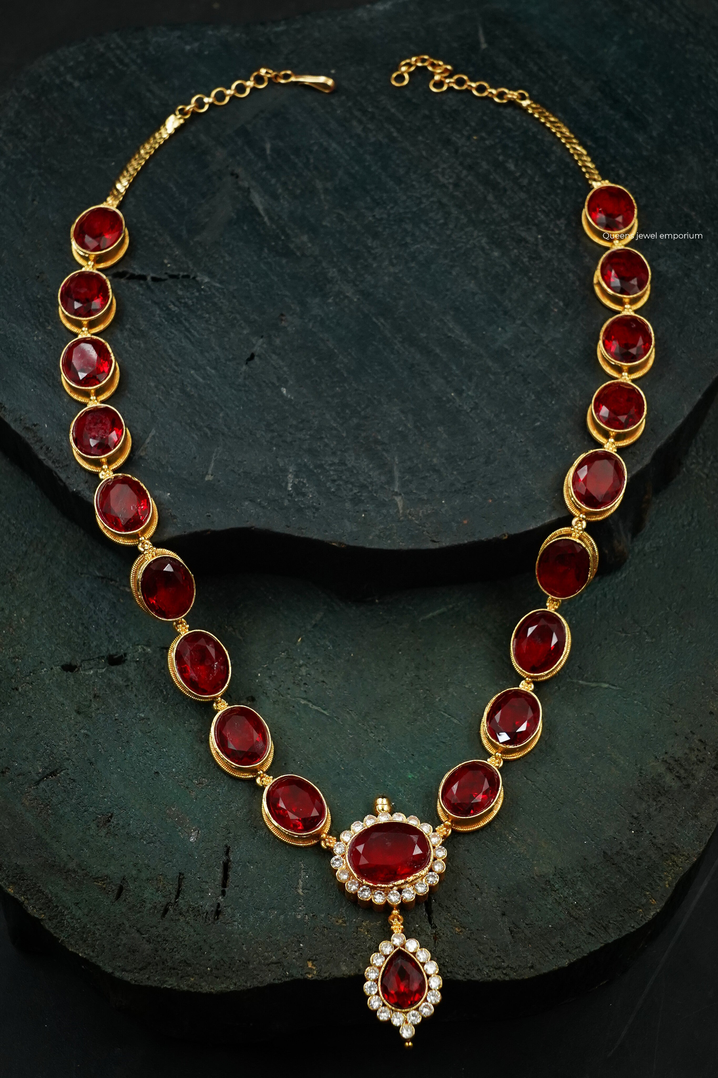 Chamundi Devi Haram - Red