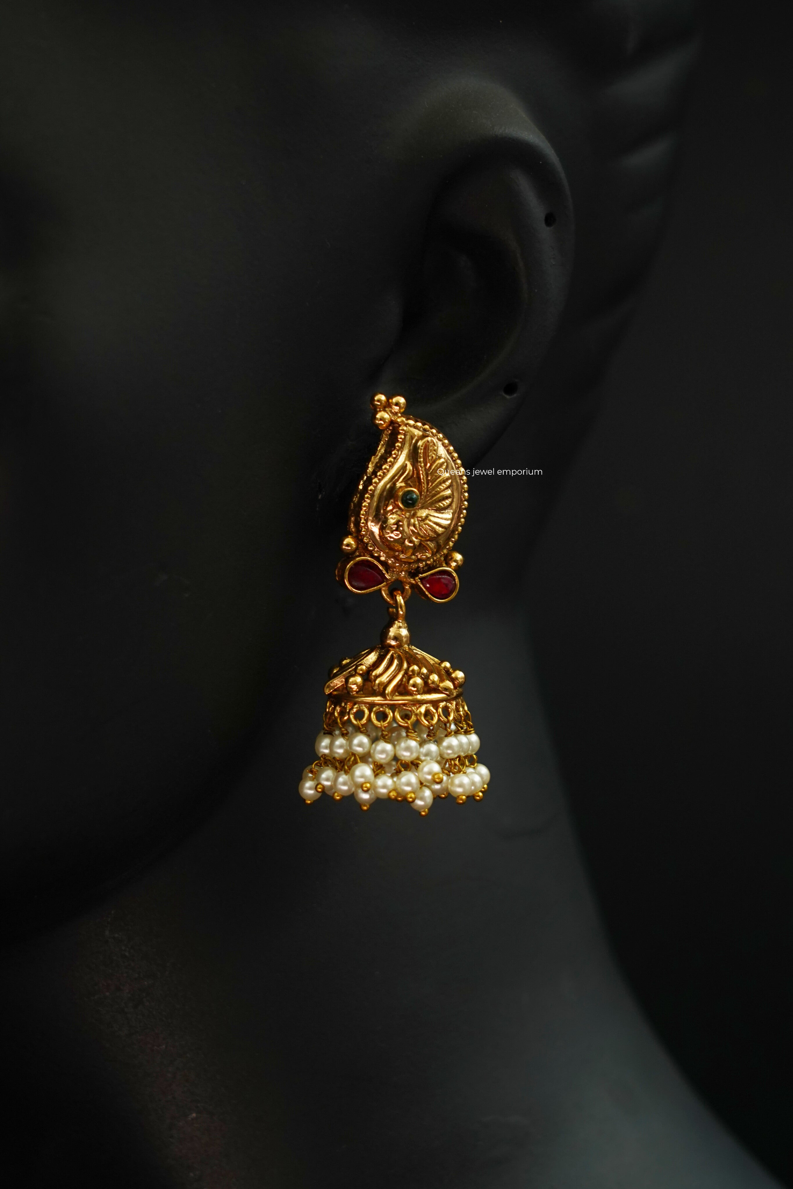 Niranjana Jhumka