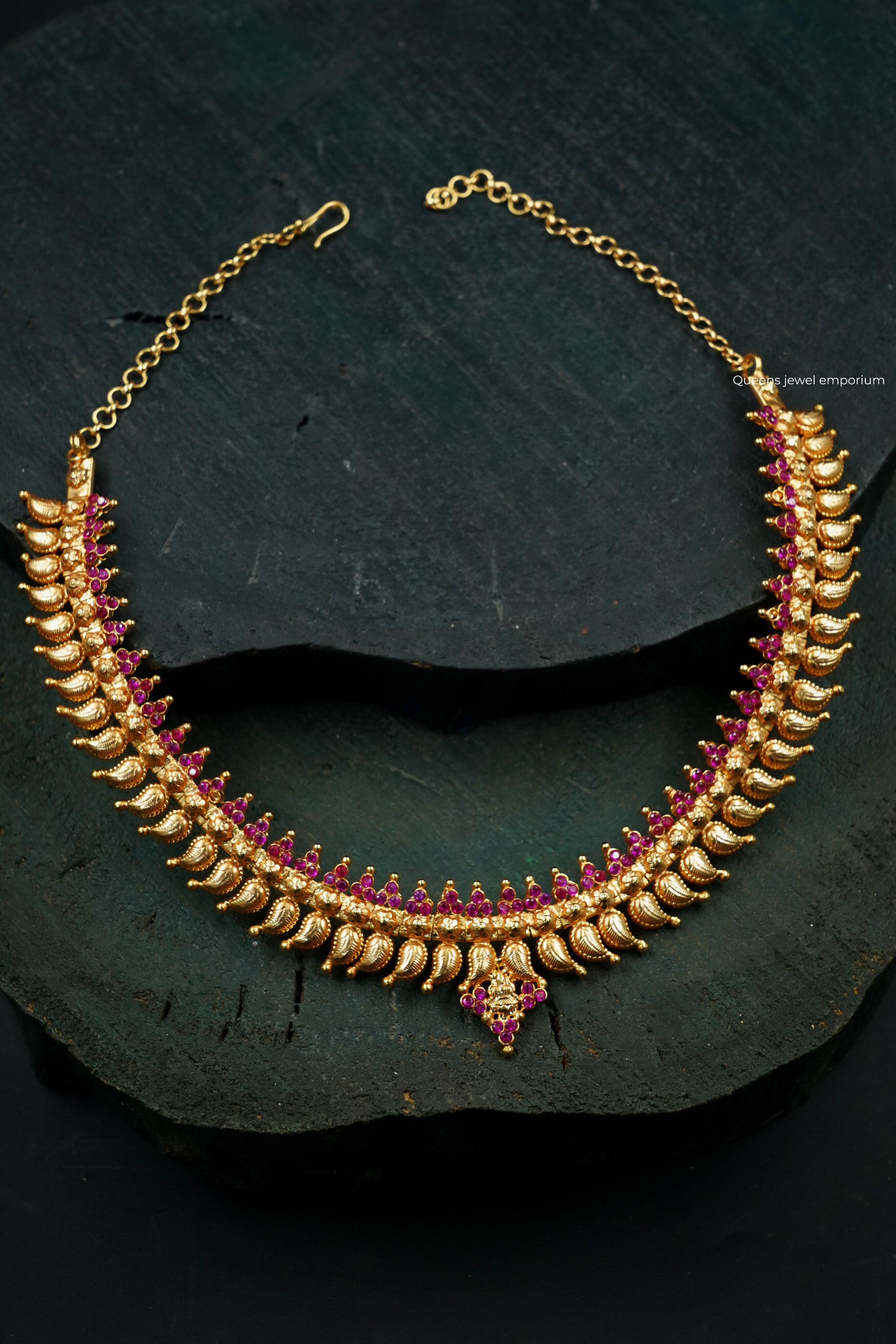 Classic Mango Necklace