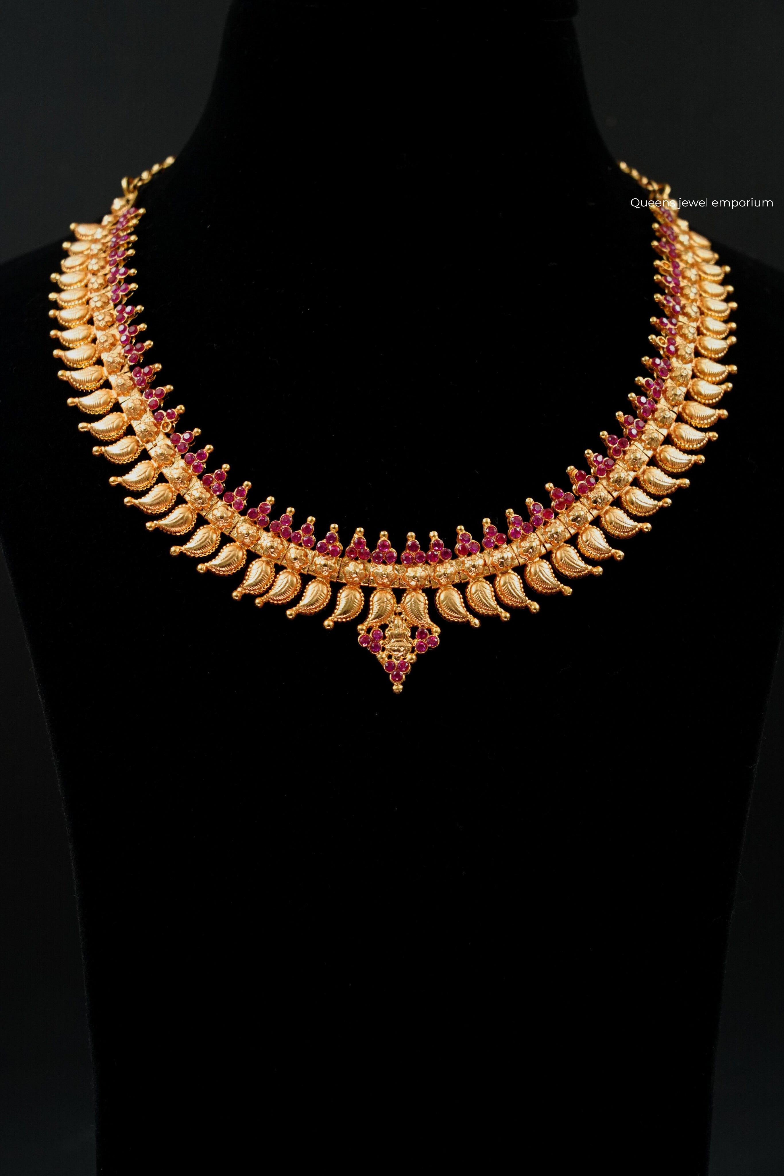 Classic Mango Necklace