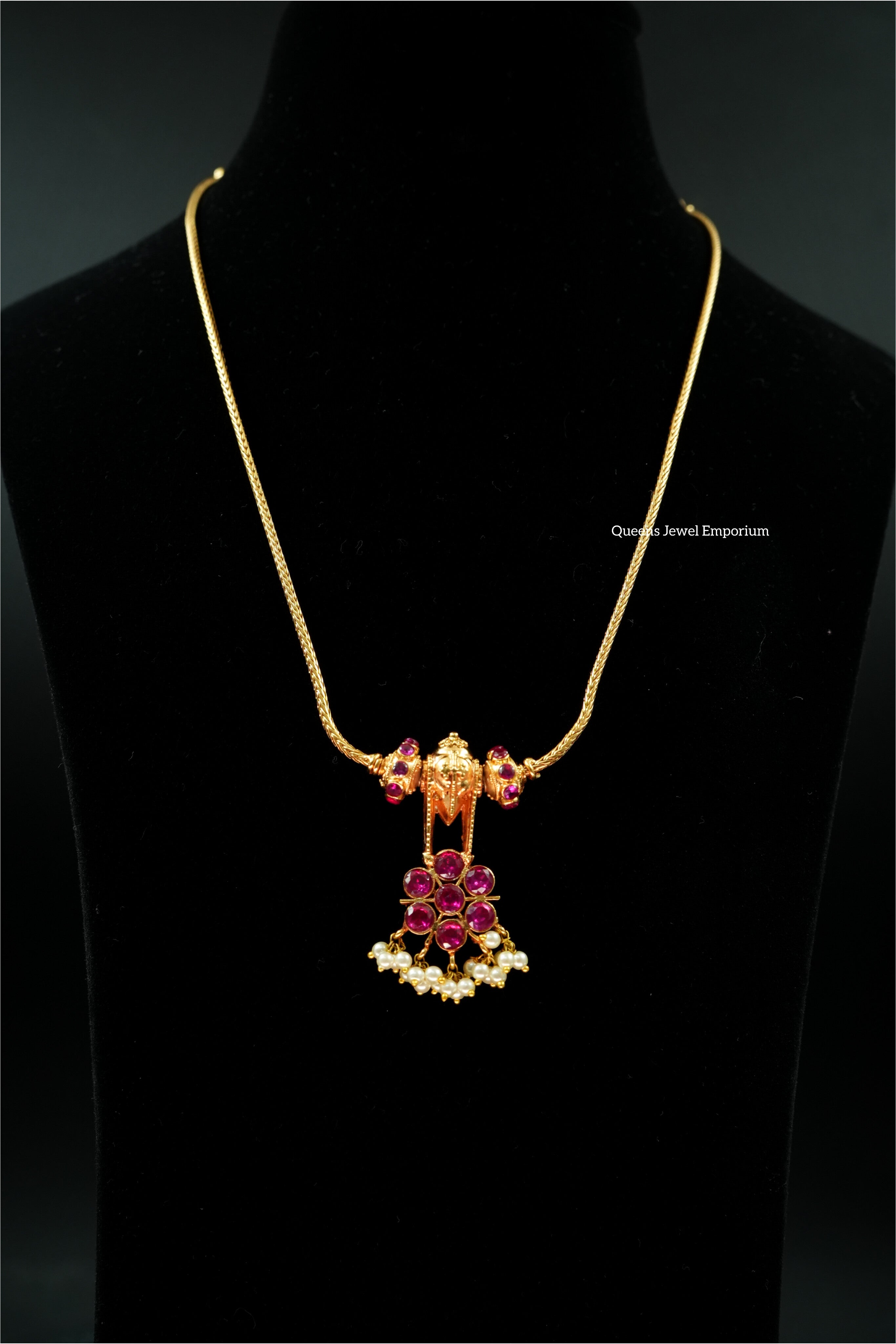 Vasuki minimal necklace