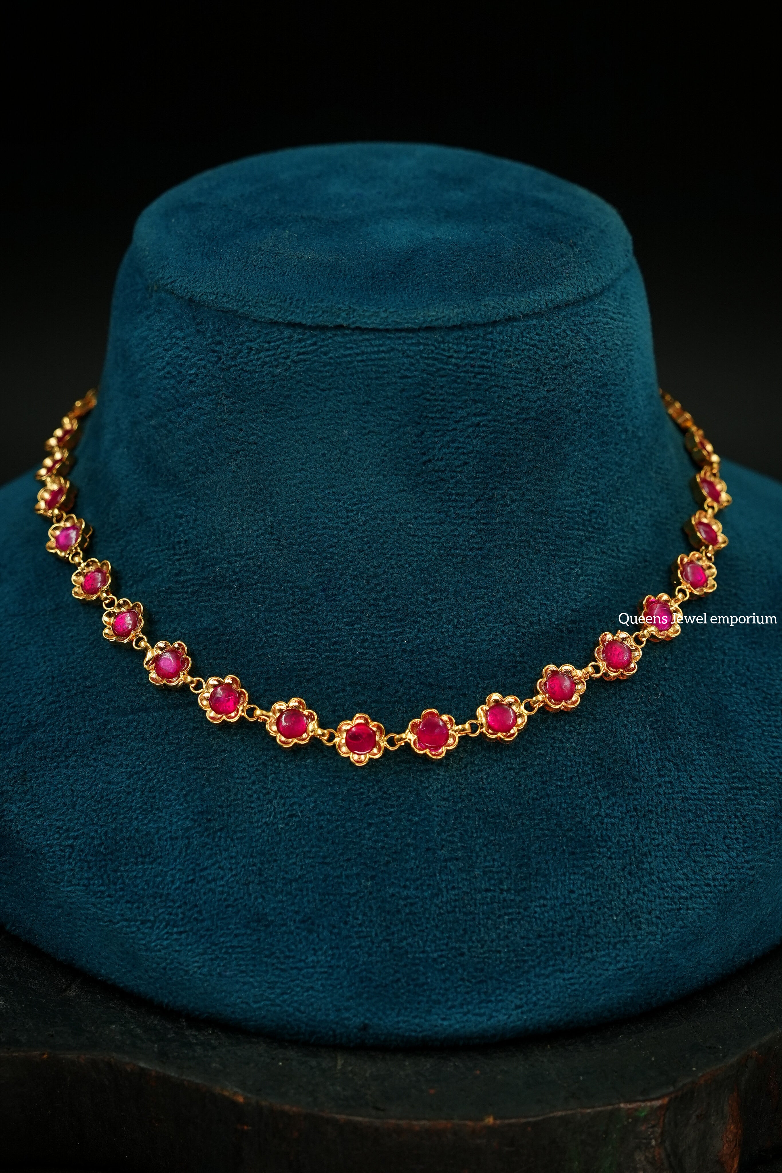 Anjalee Devi Roja Kuppi Necklace - Red