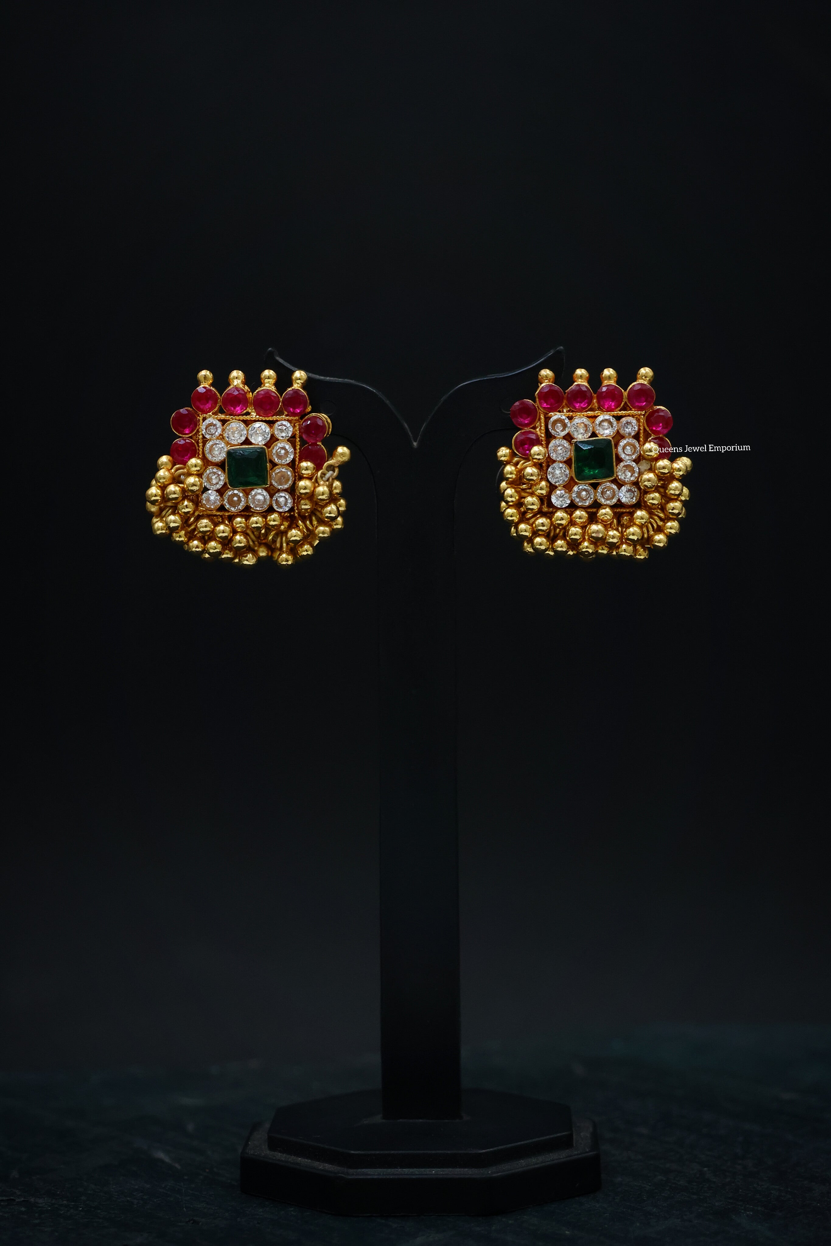 Kanchanaburi Pattai Kodi Necklace
