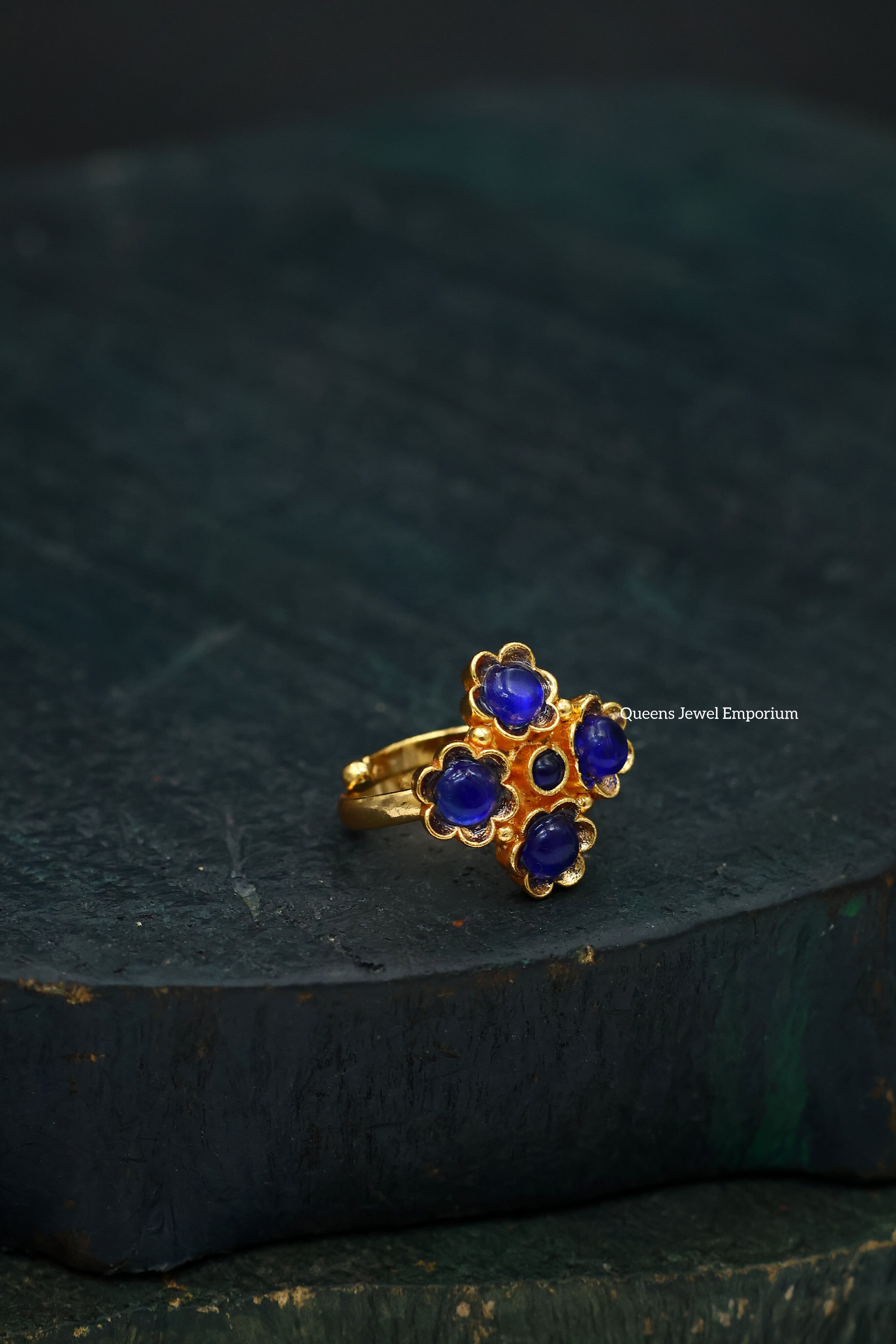 Malar Finger Ring - Blue