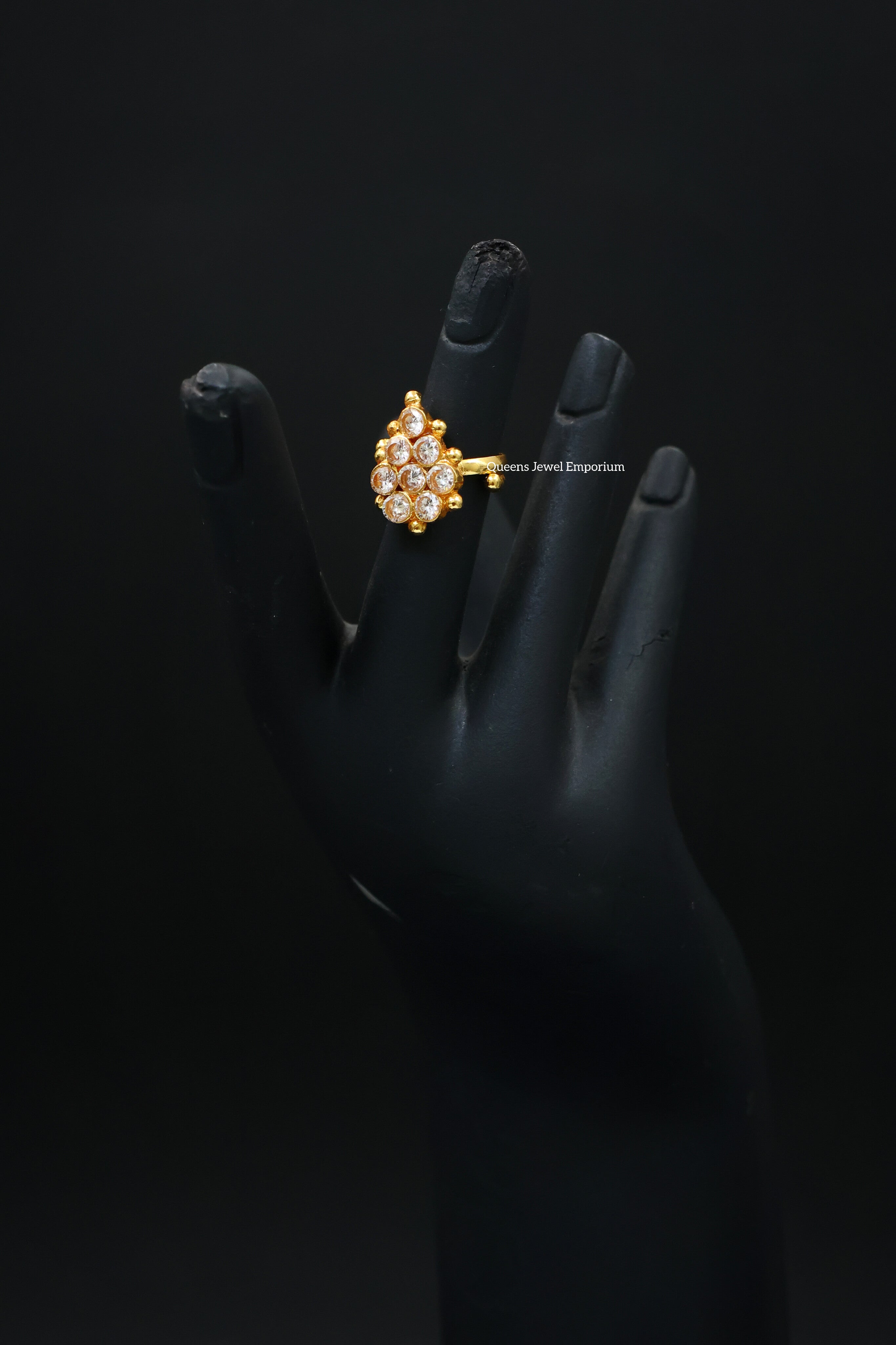 Janavi Finger Ring