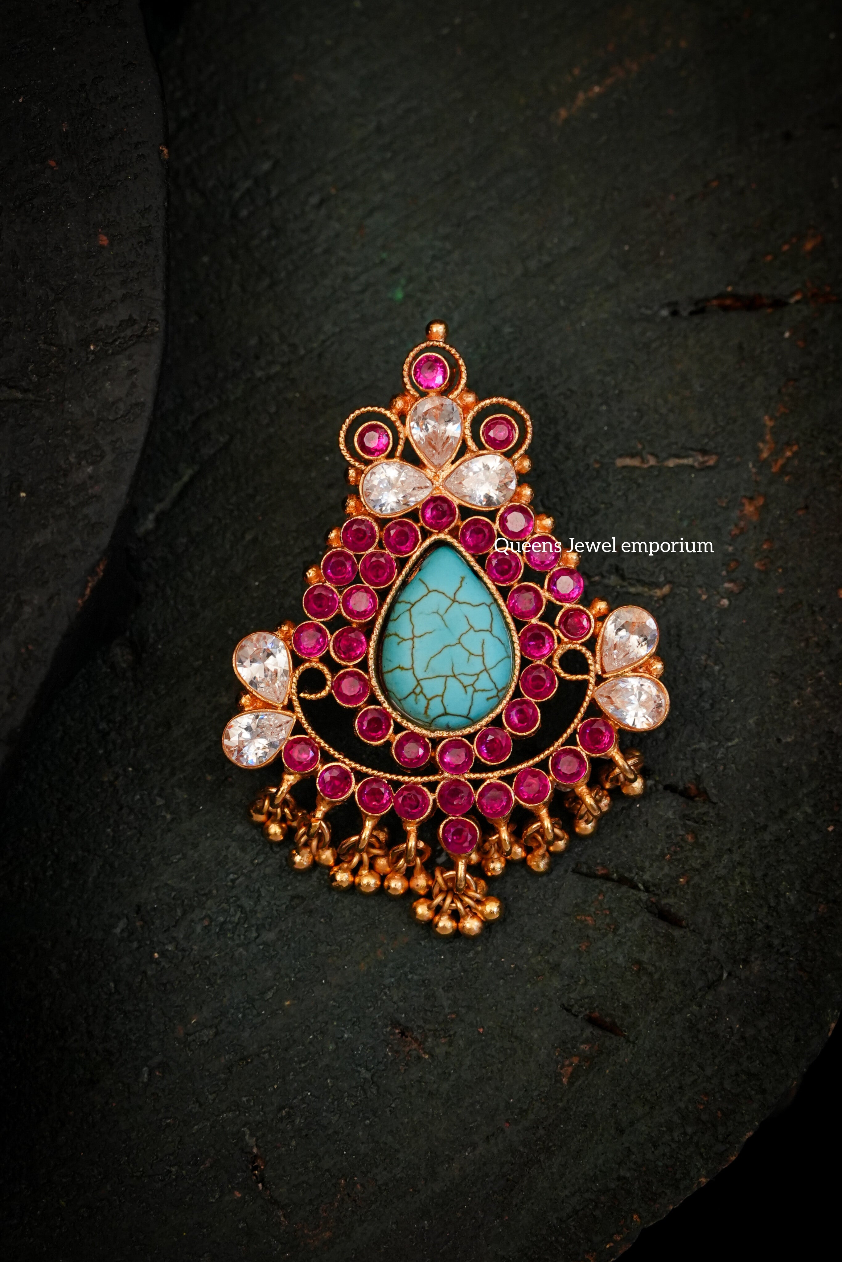 Manjari Pendant