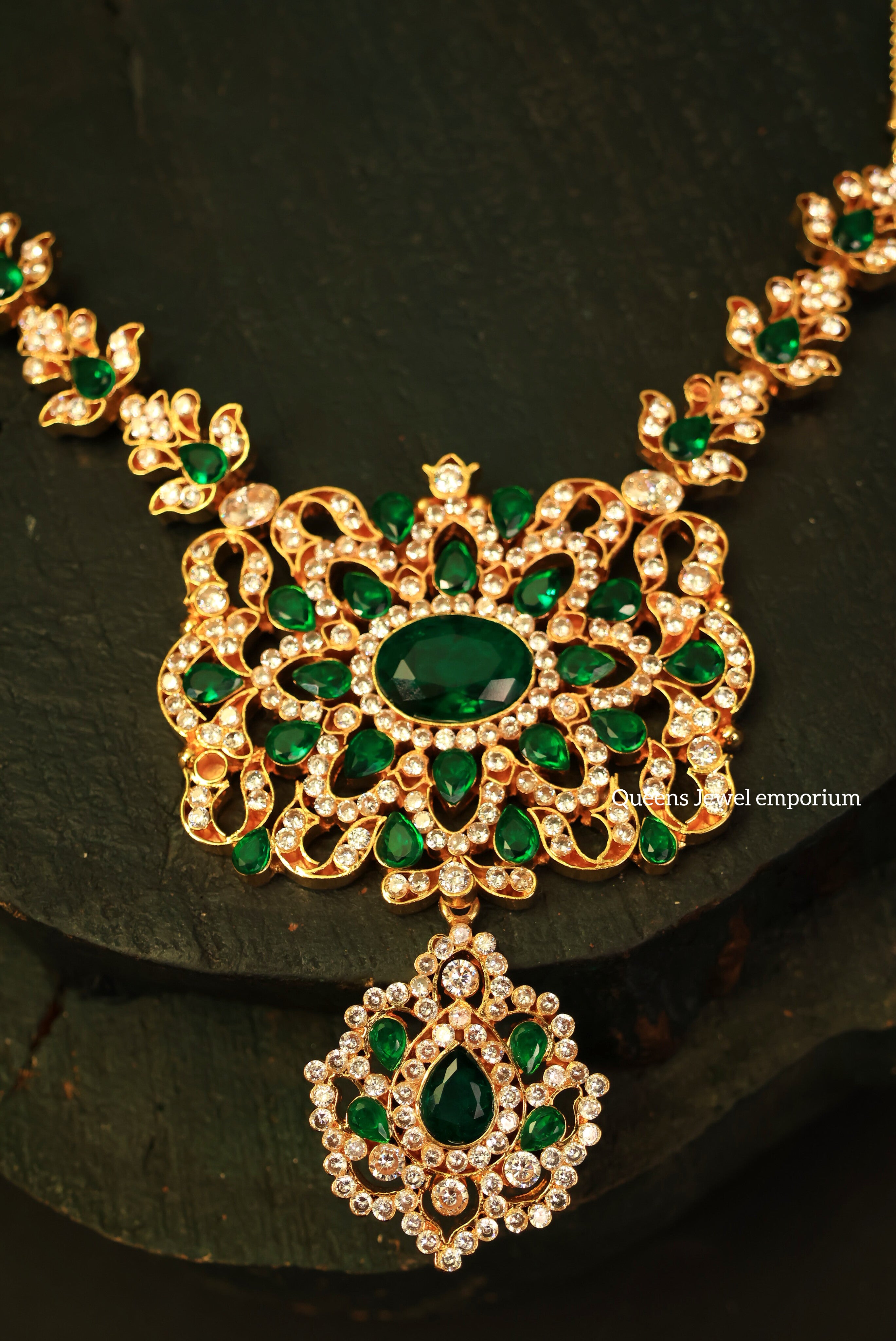 Abhirami Zircon Necklace