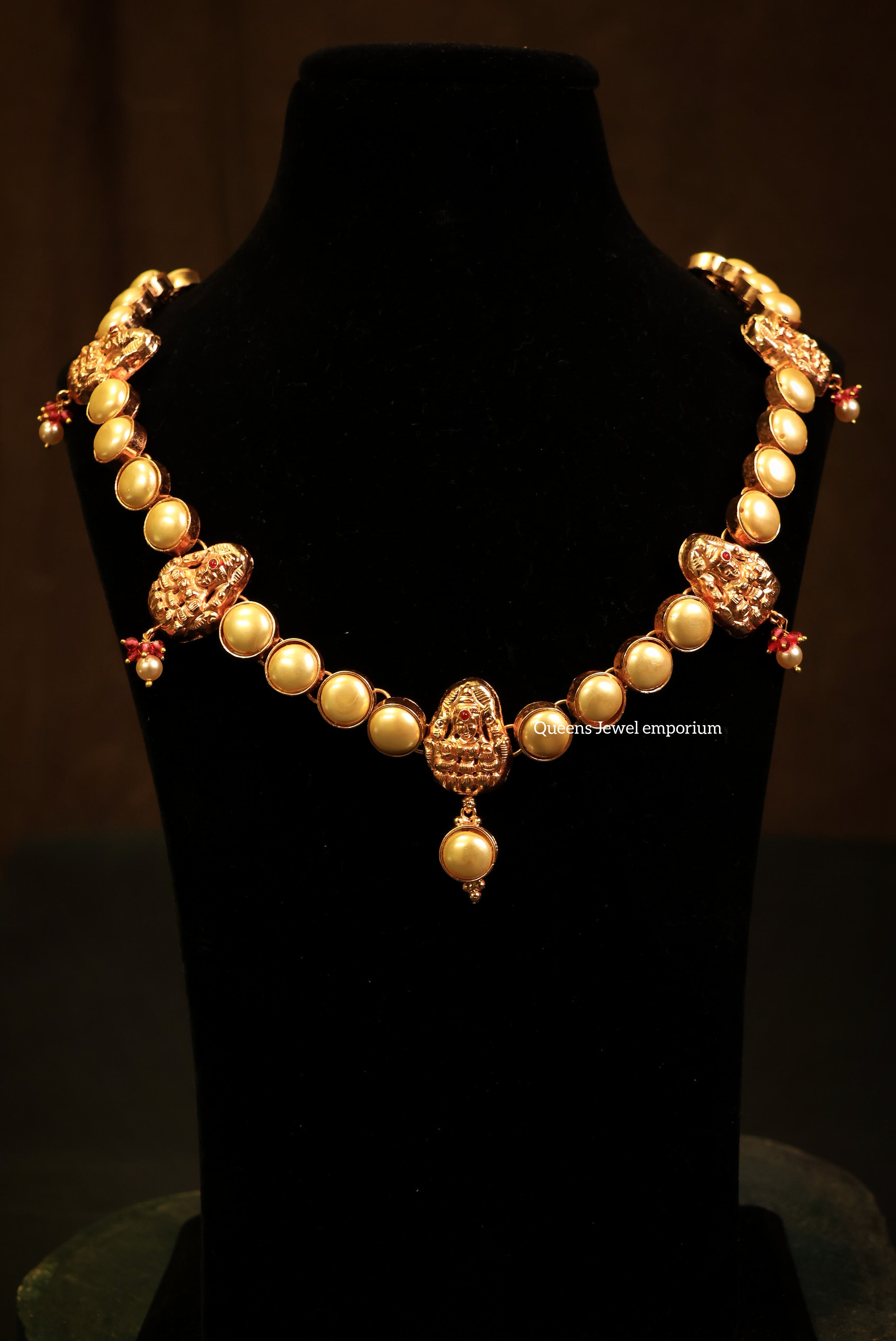 Madhurarani Pearl Necklace
