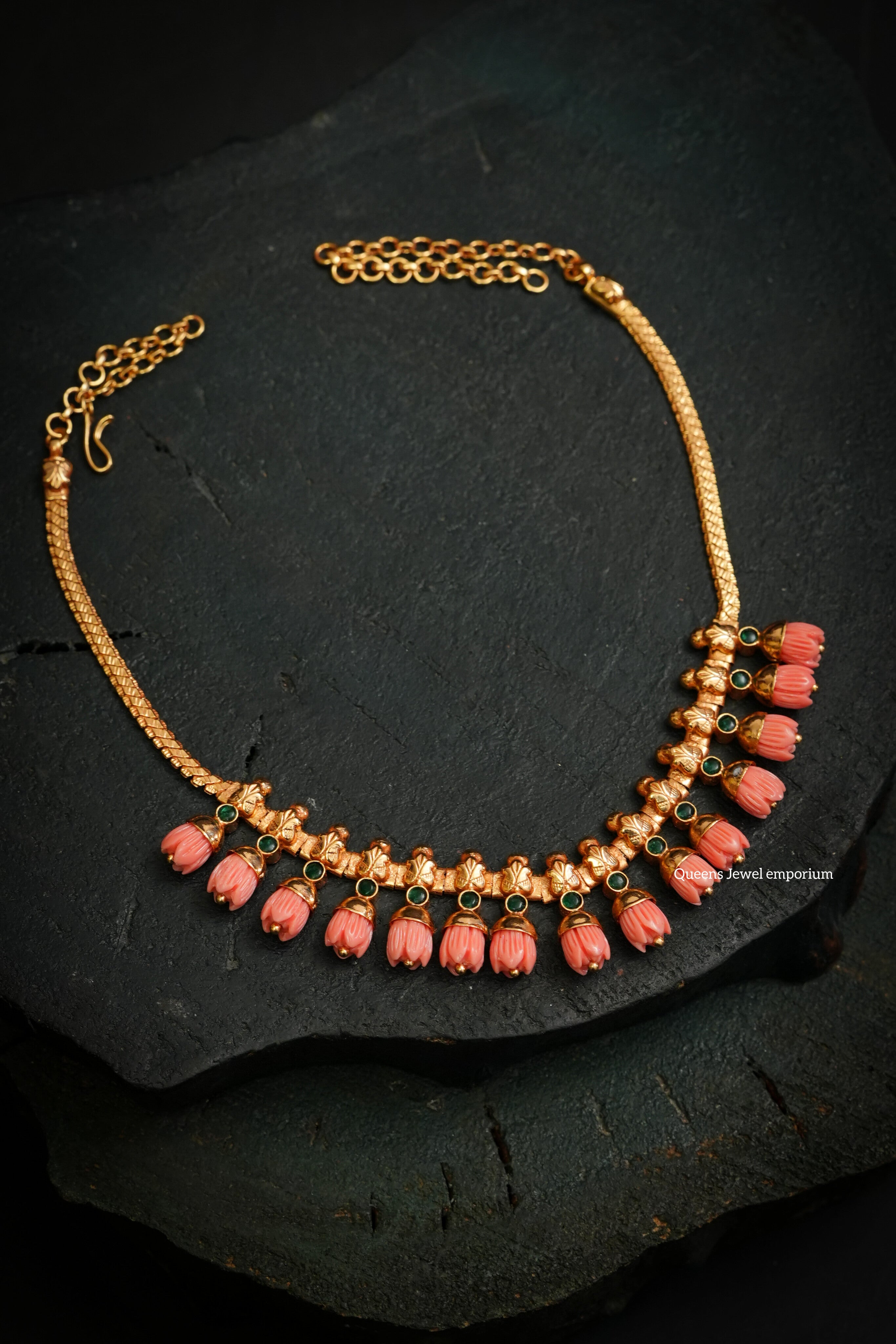 Pavalamalli Short Necklace
