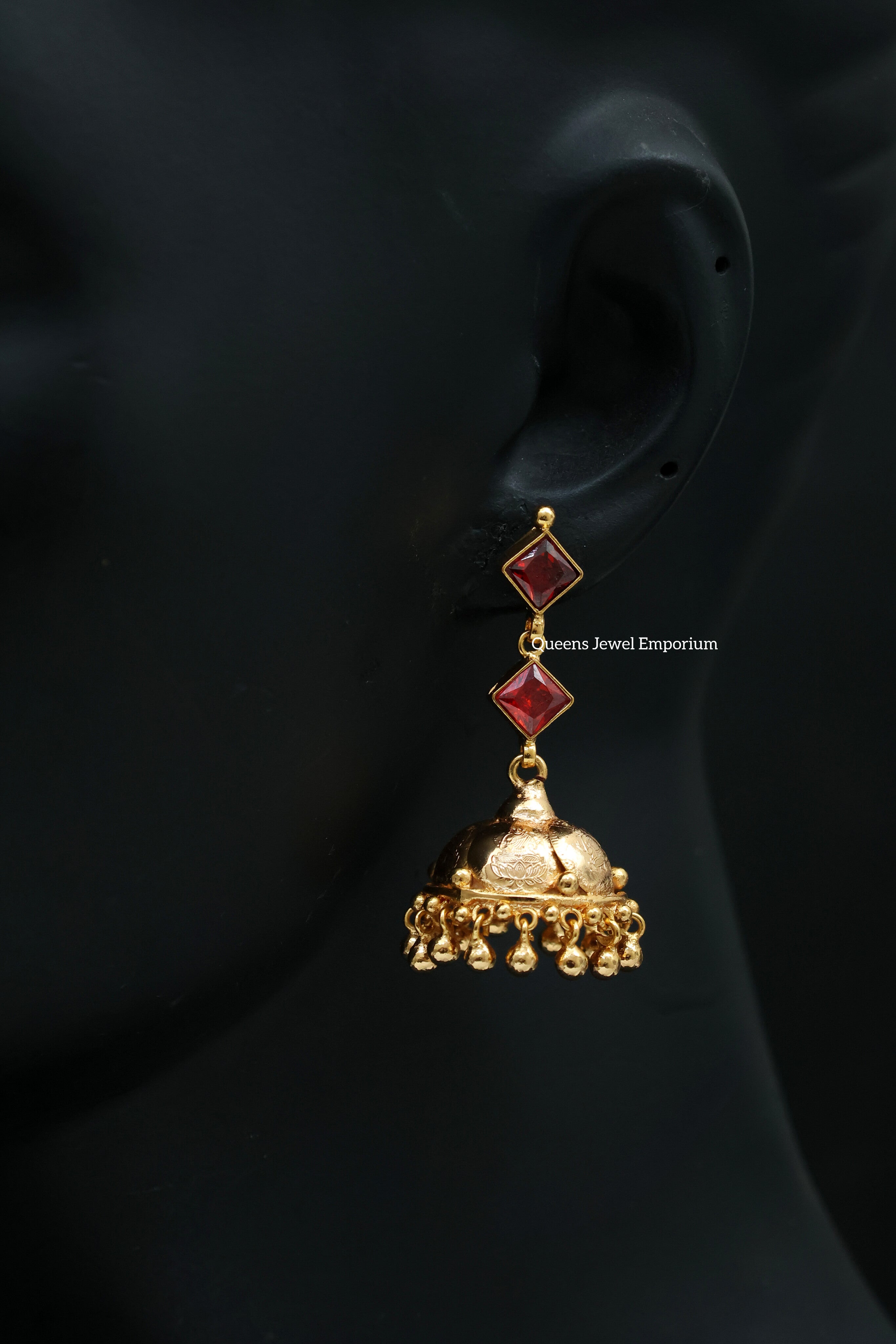 Gomedhaka Jhumka