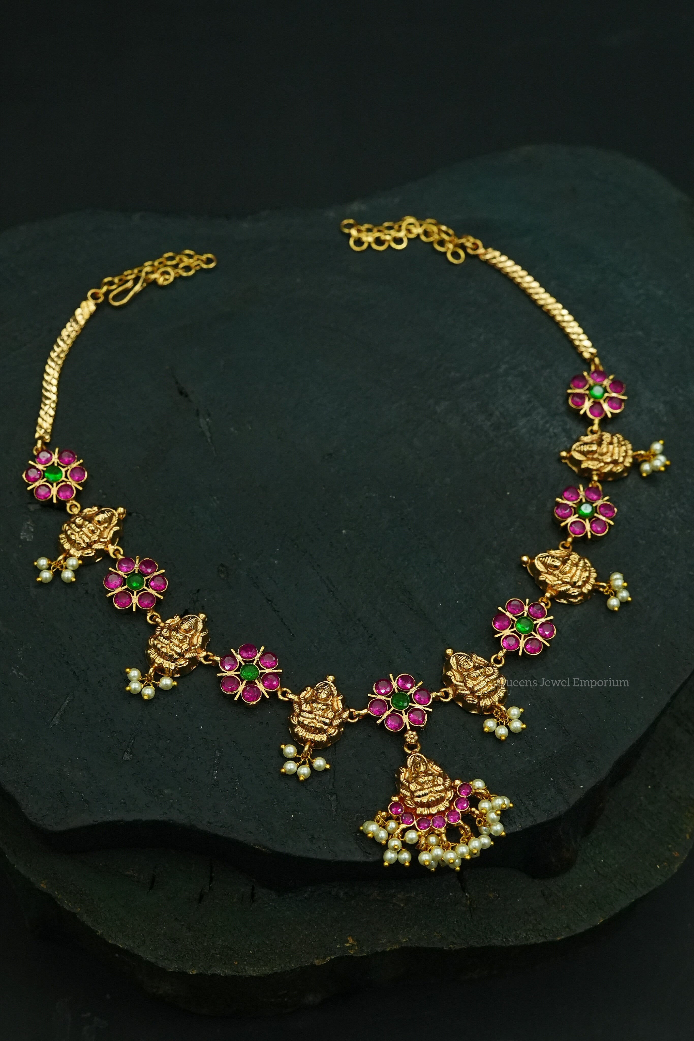 Malarchelvi Necklace