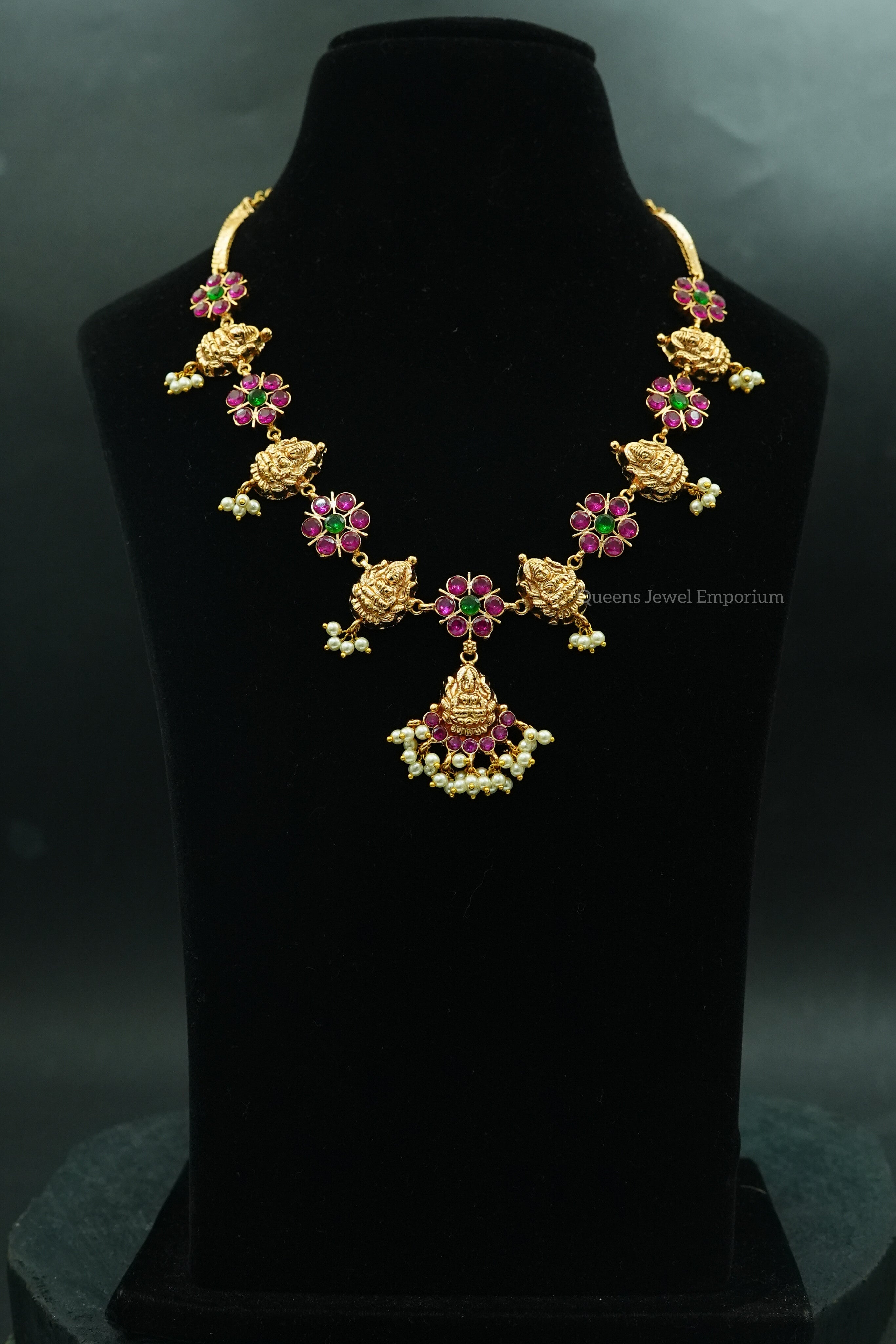 Malarchelvi Necklace