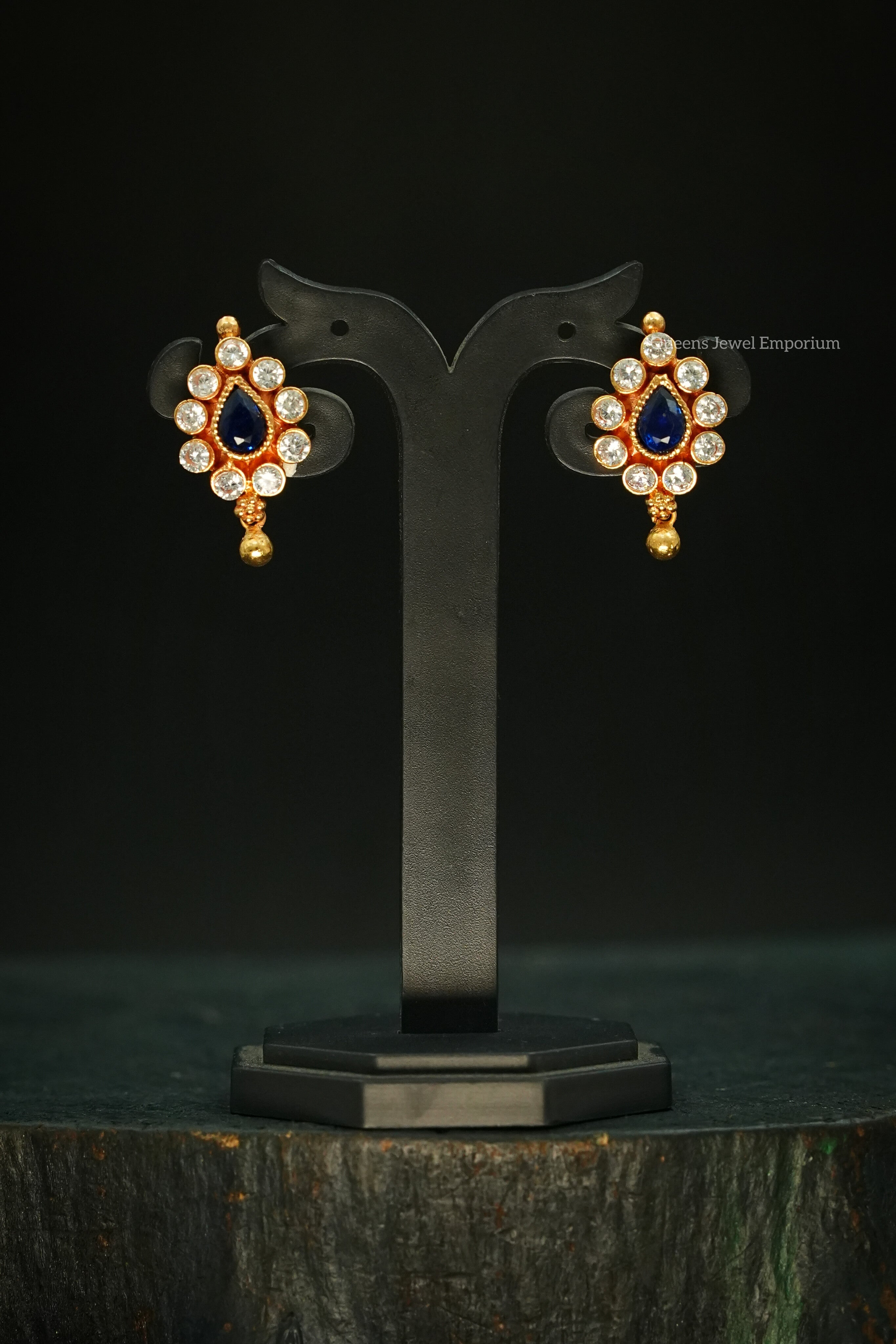 Zara Stud
