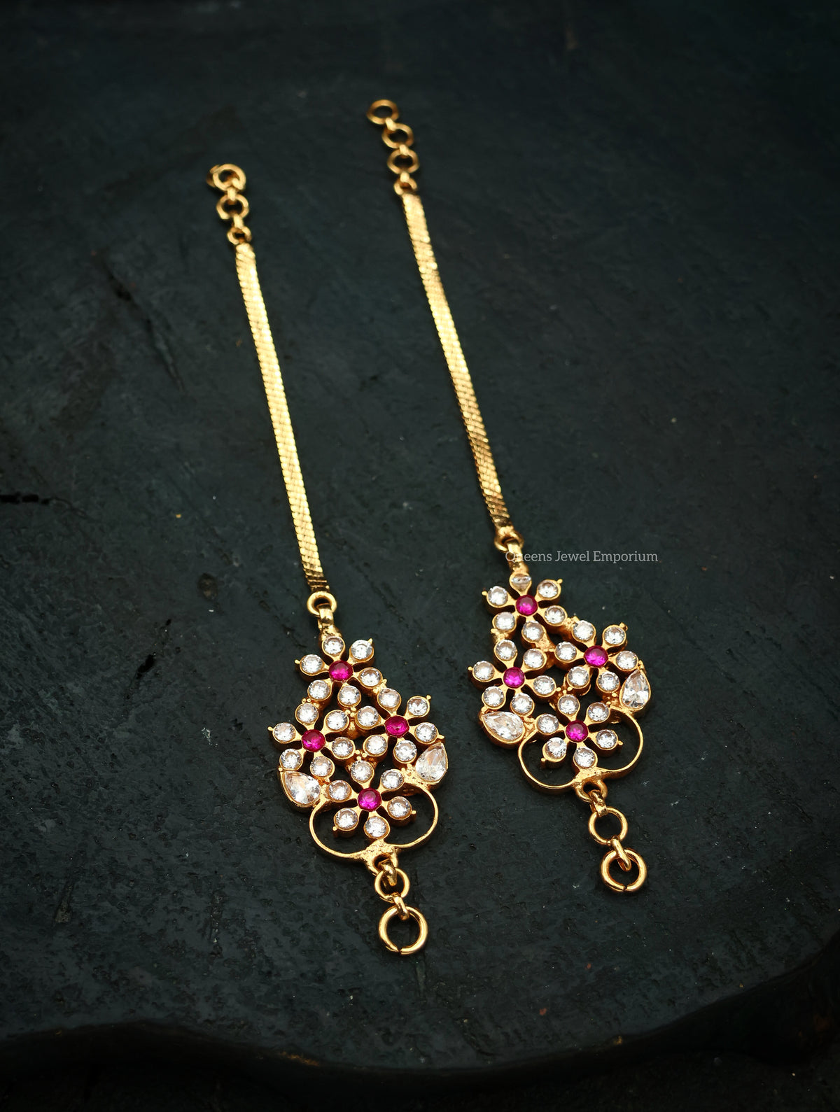 Agalya Zircon Ear Mattal