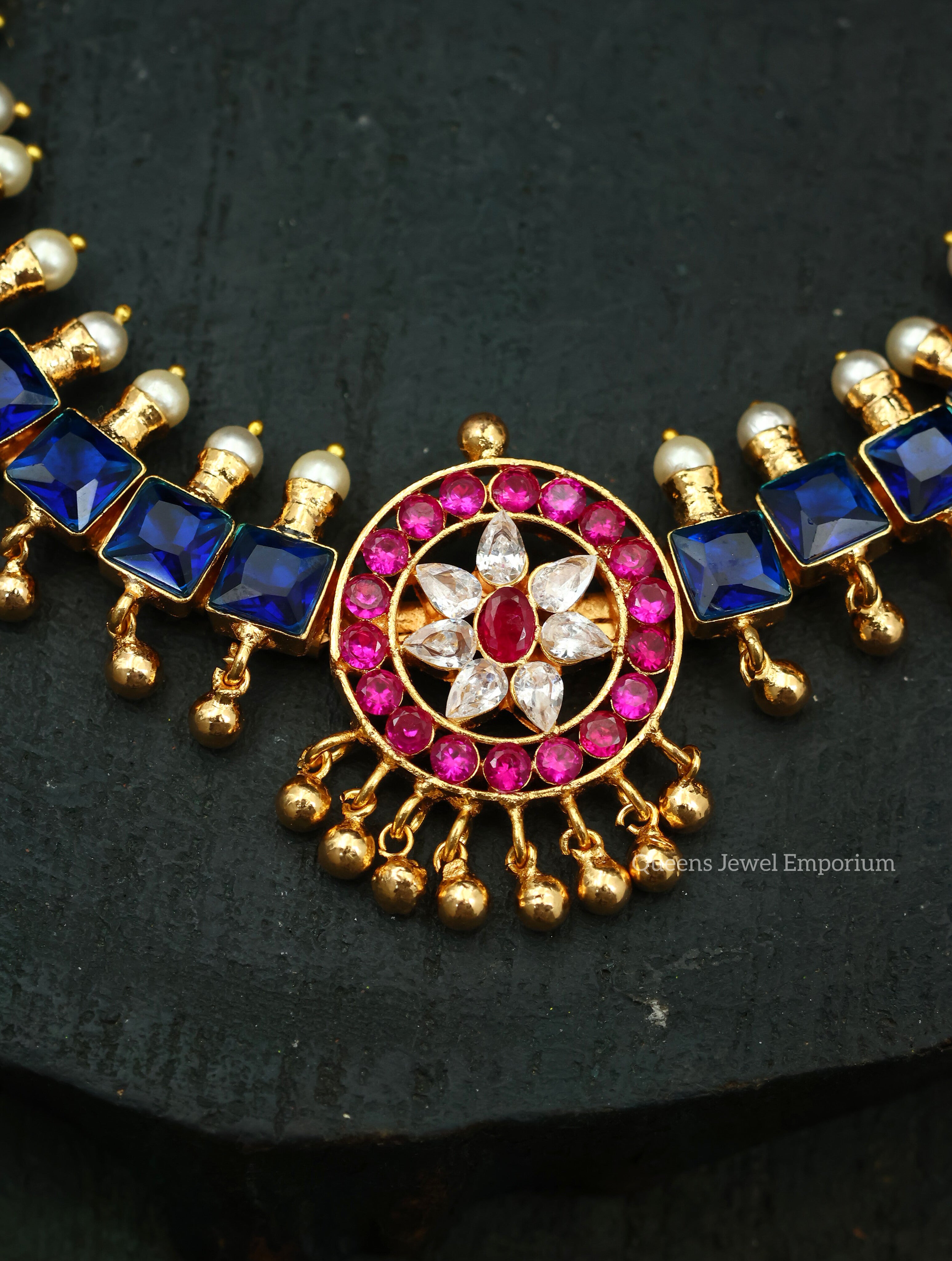 Neelaveni Necklace